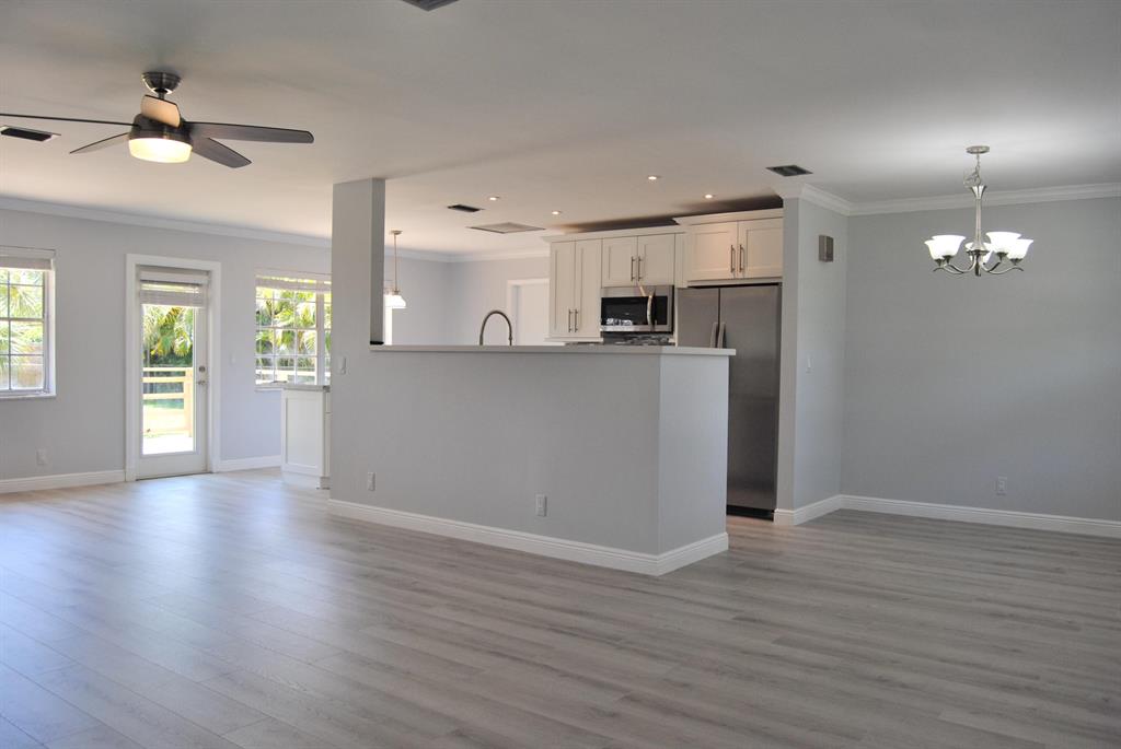 383 Evergreen Avenue