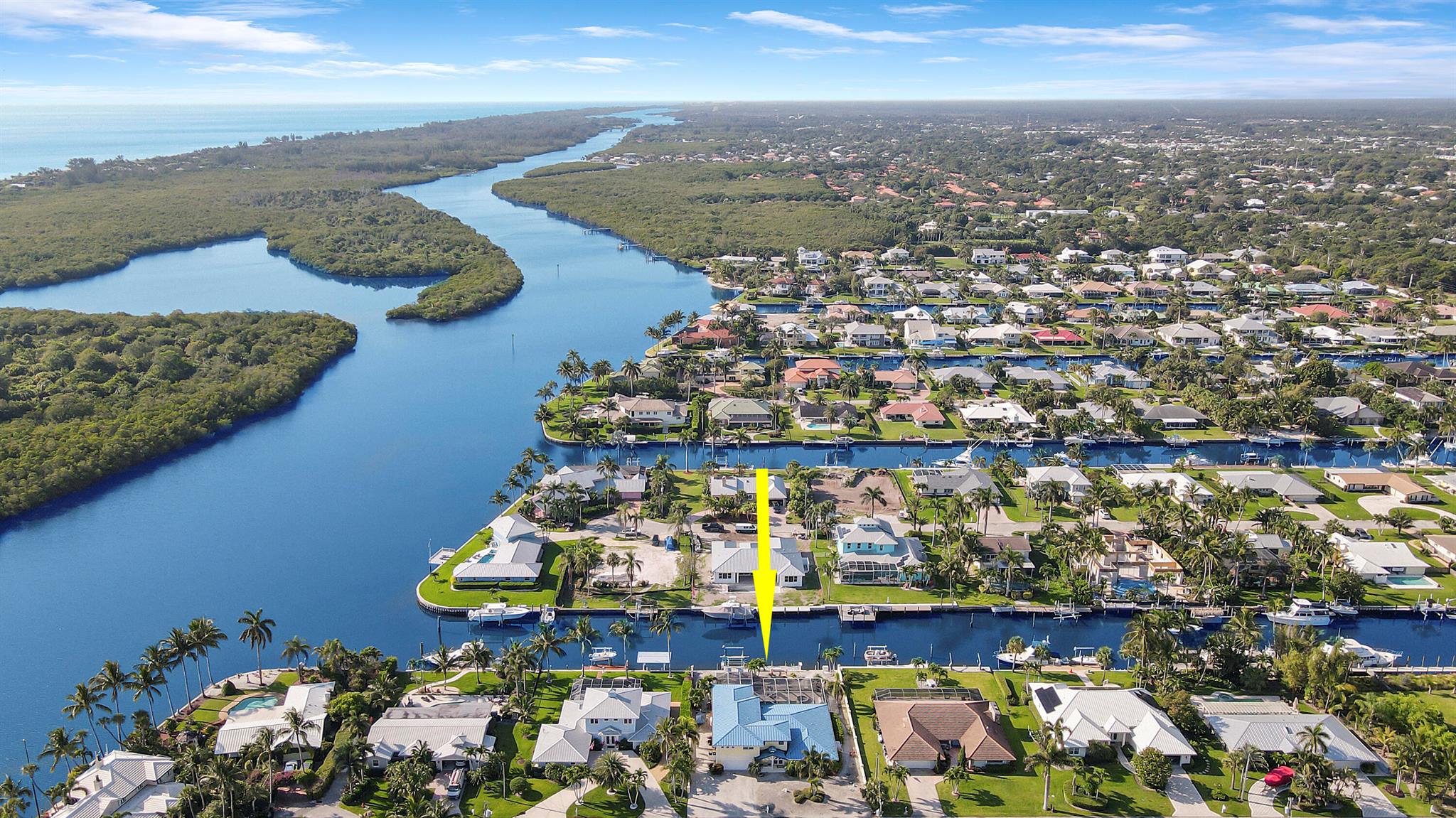 8538 SE Coconut Street