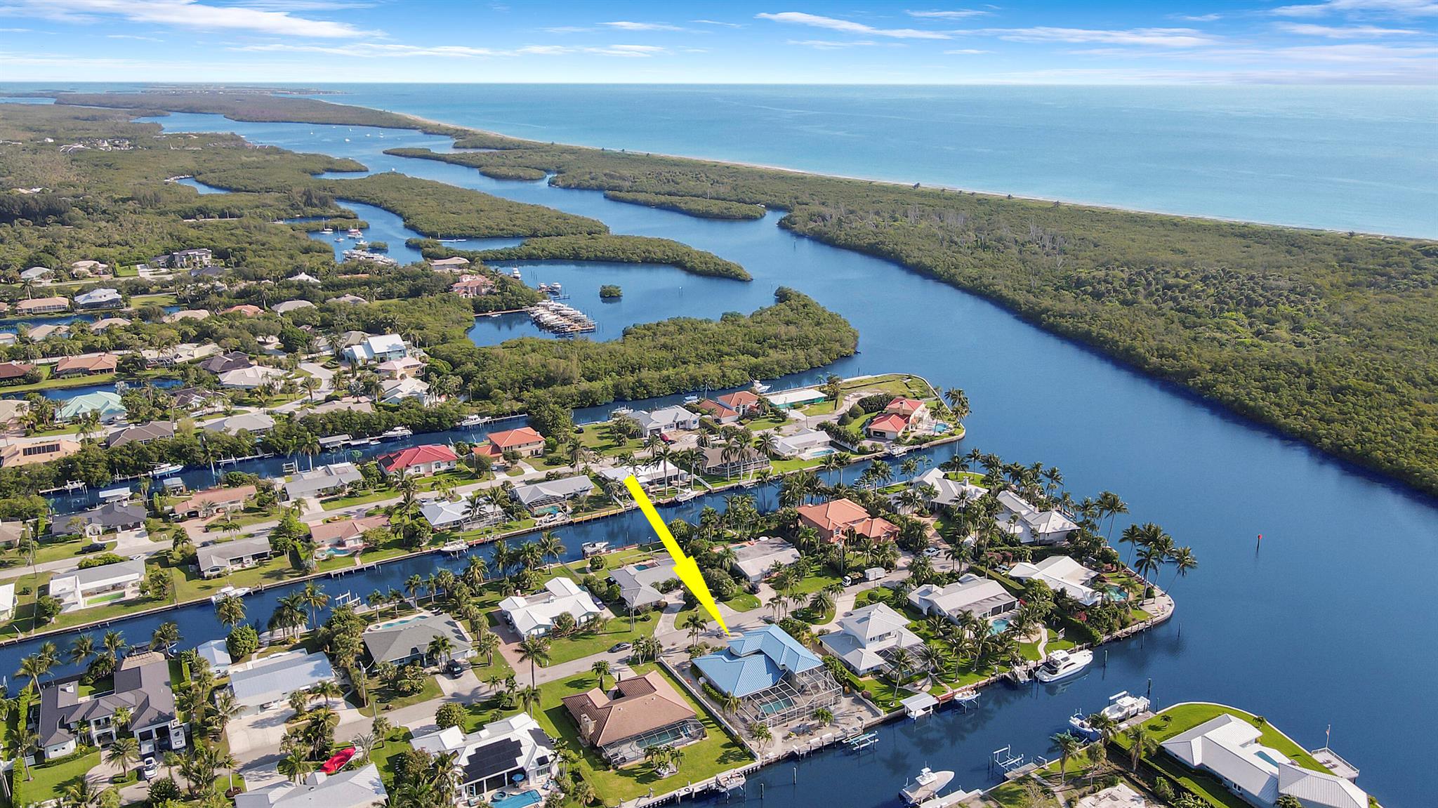 8538 SE Coconut Street