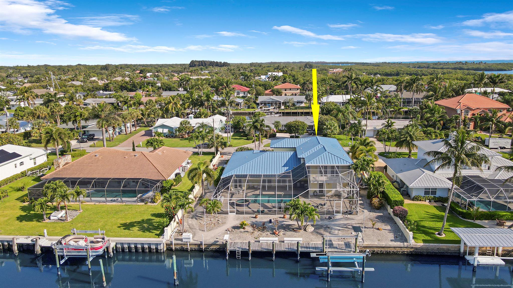 8538 SE Coconut Street