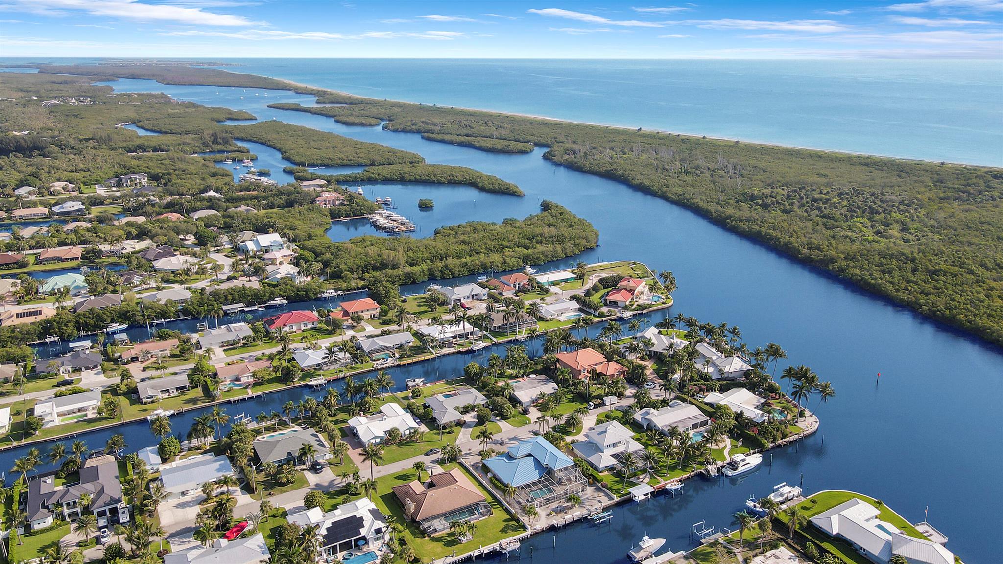 8538 SE Coconut Street