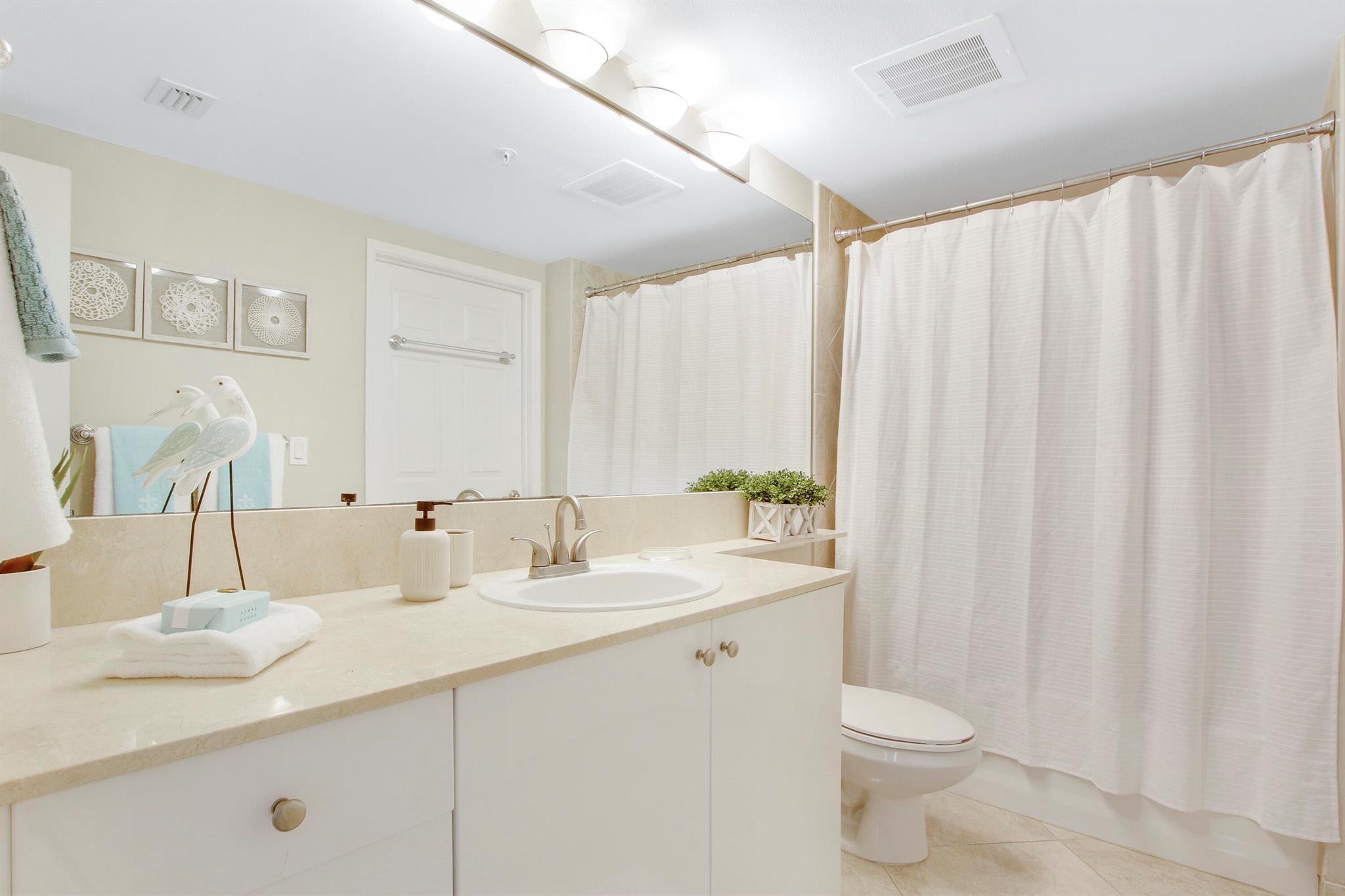 625 Casa Loma Boulevard 1107