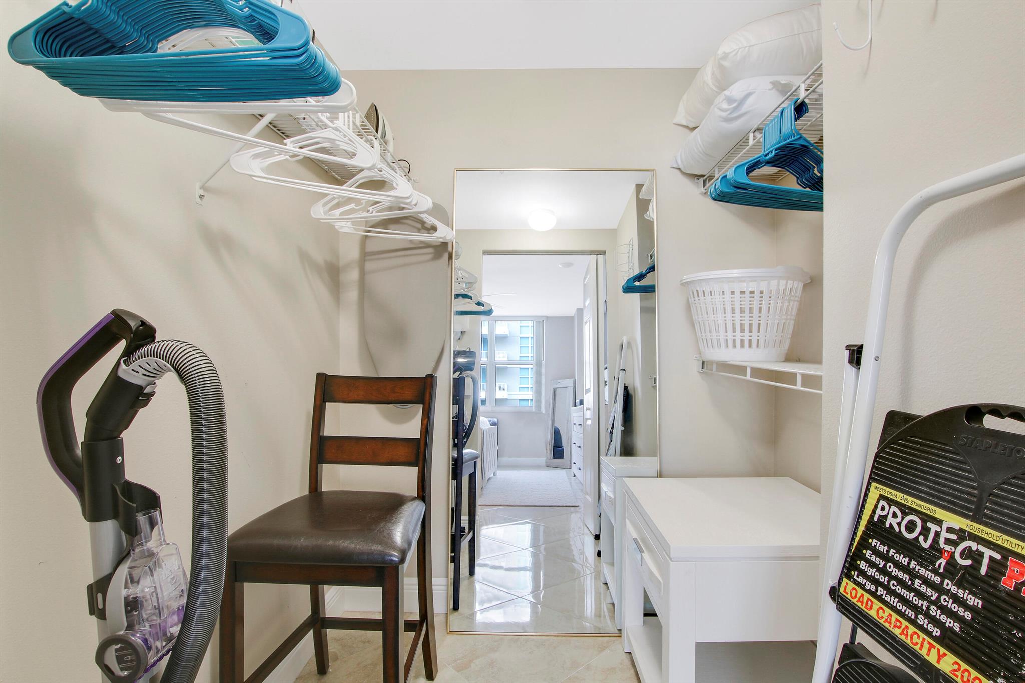 625 Casa Loma Boulevard 1107