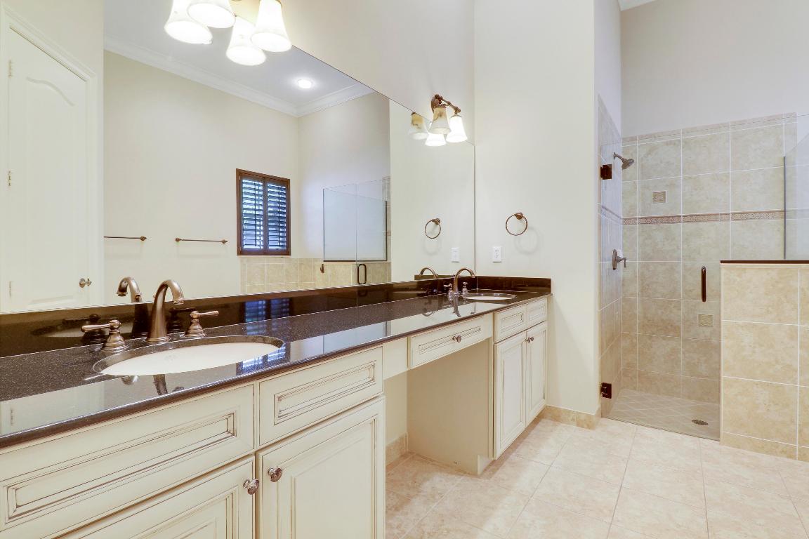 1133 Vintner Boulevard