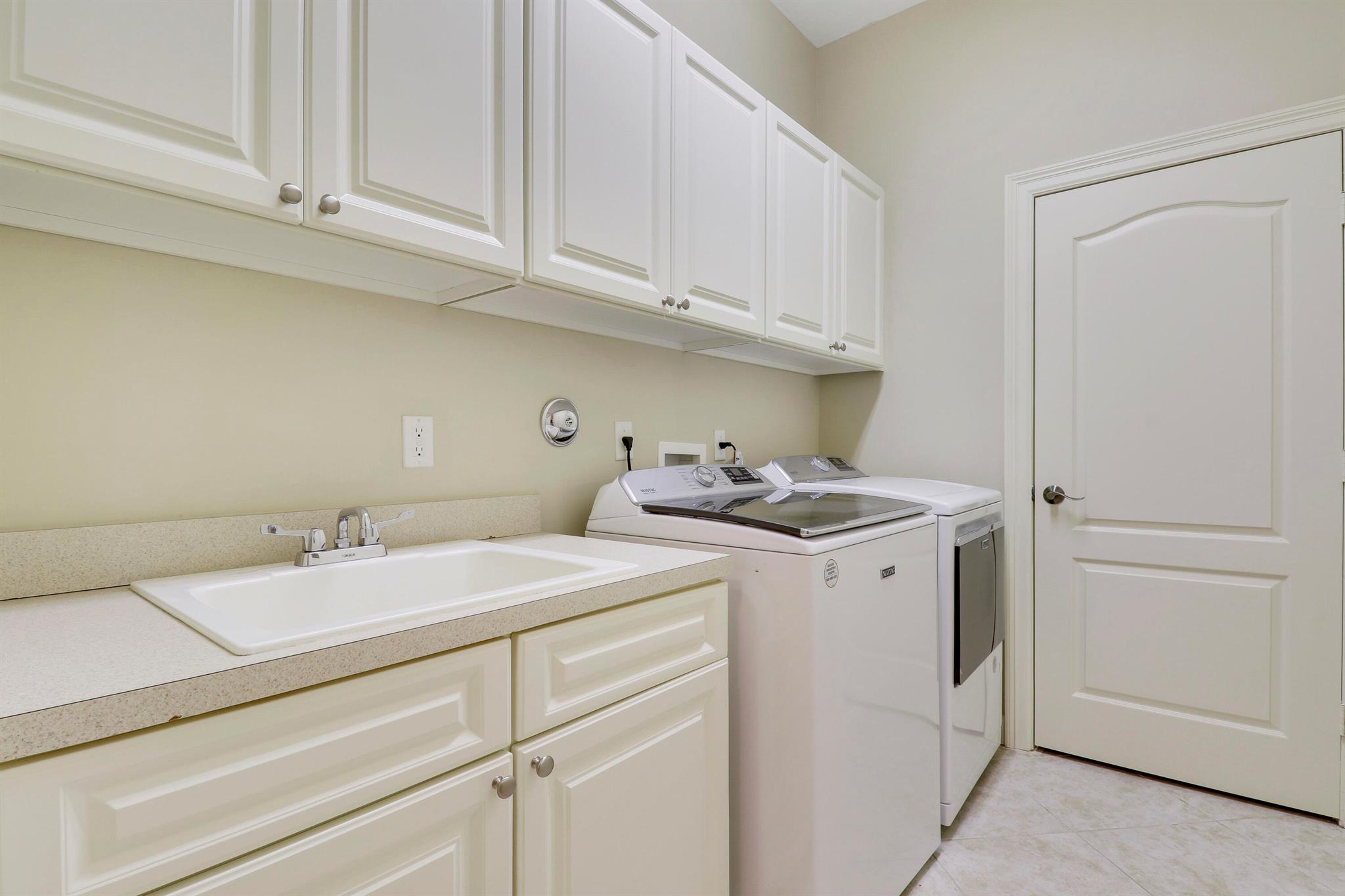 1133 Vintner Boulevard