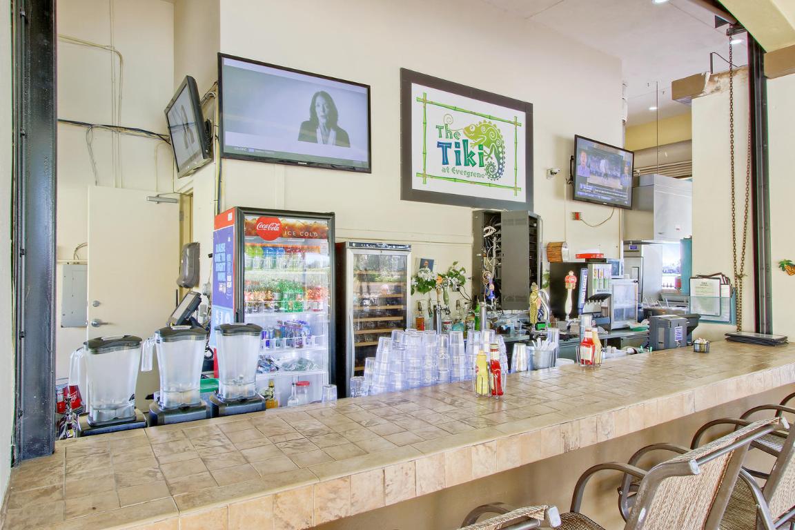 1133 Vintner Boulevard