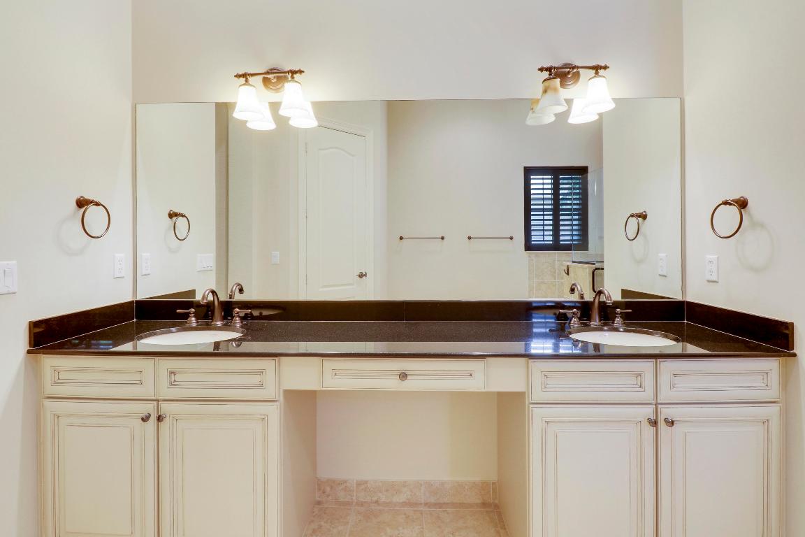 1133 Vintner Boulevard