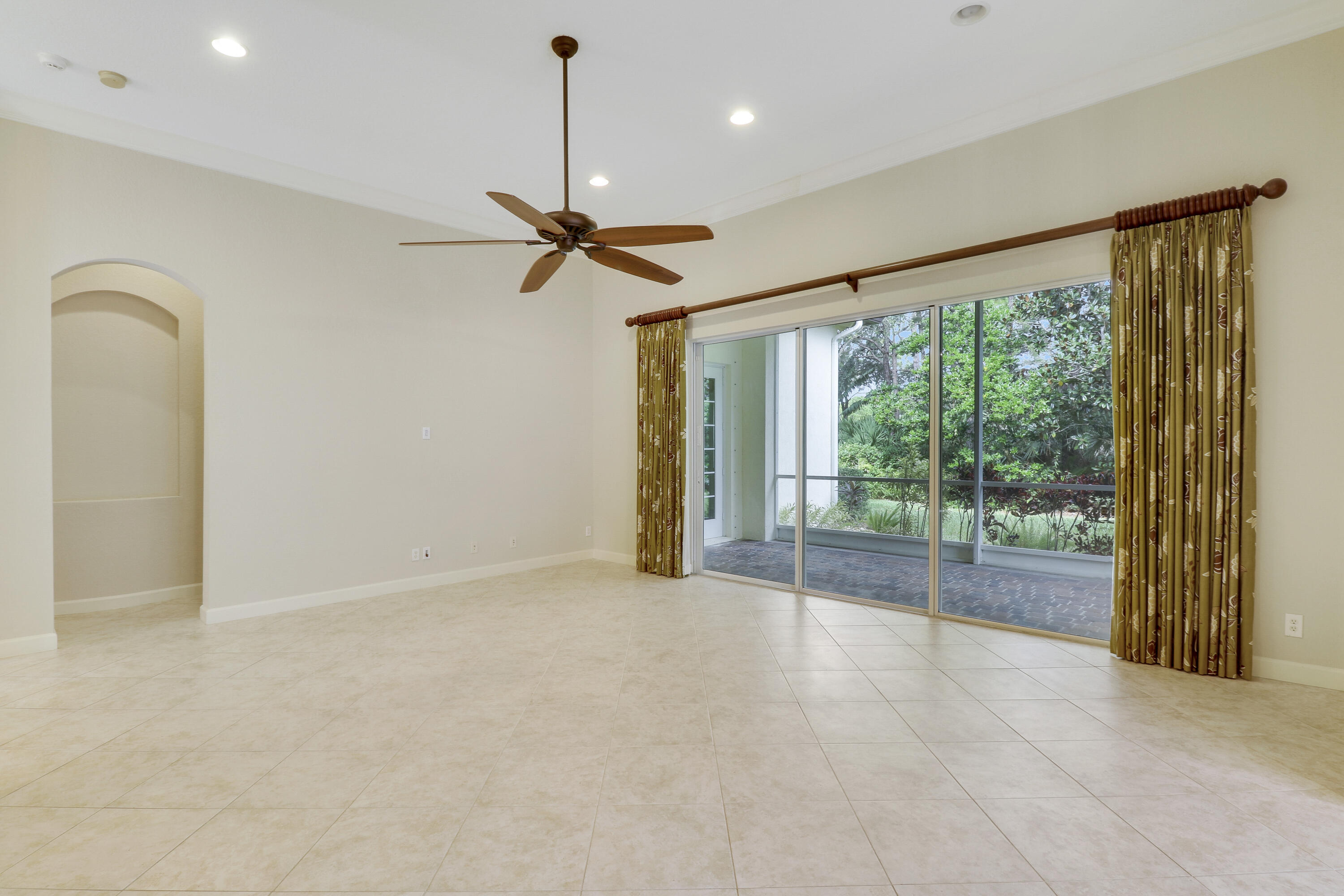 1133 Vintner Boulevard