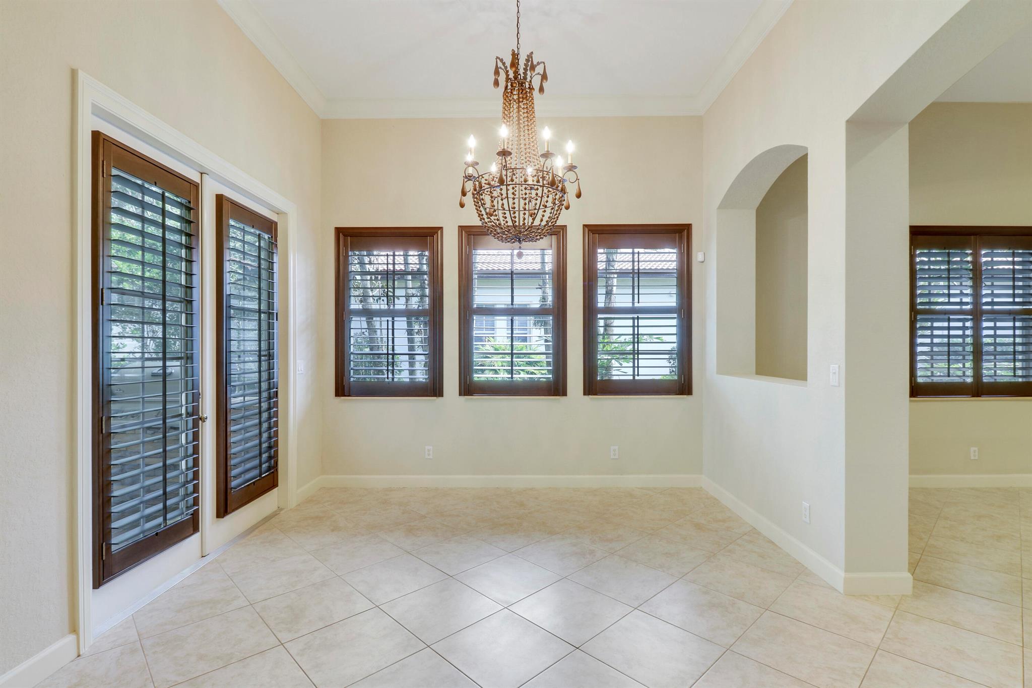 1133 Vintner Boulevard