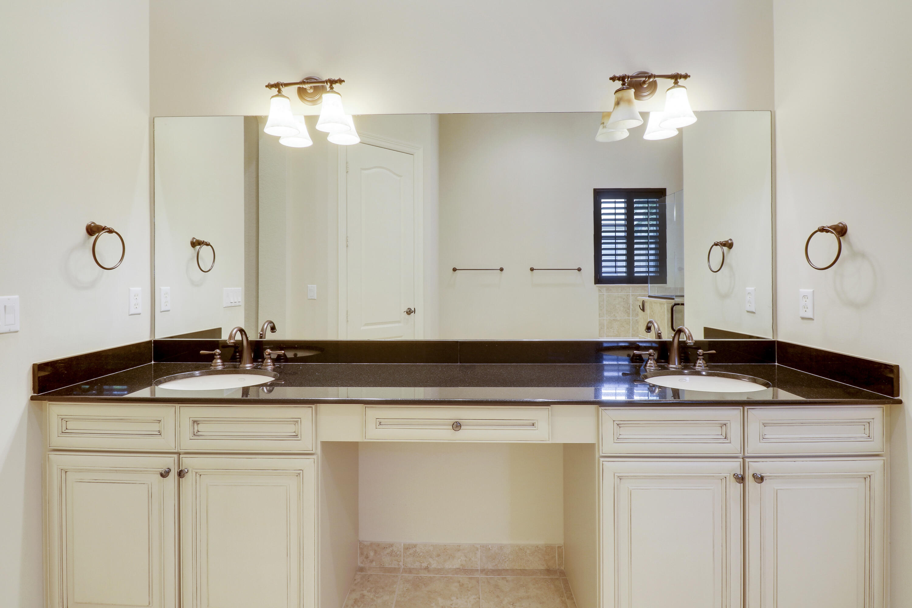 1133 Vintner Boulevard