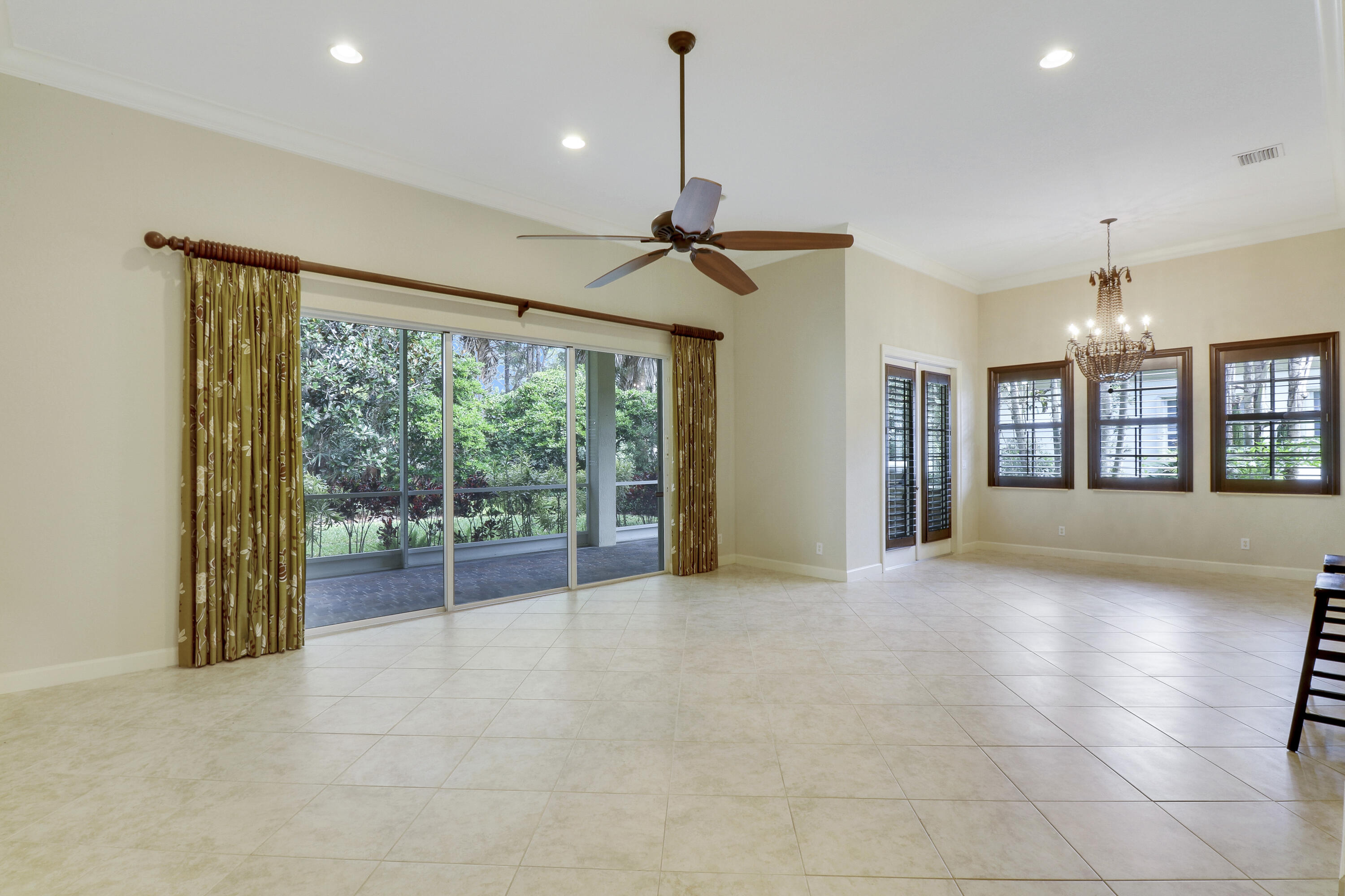 1133 Vintner Boulevard