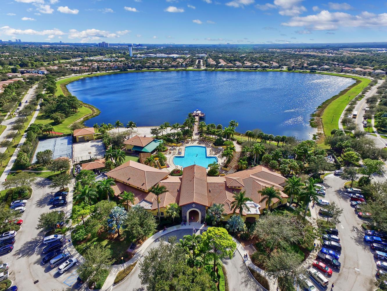 1133 Vintner Boulevard