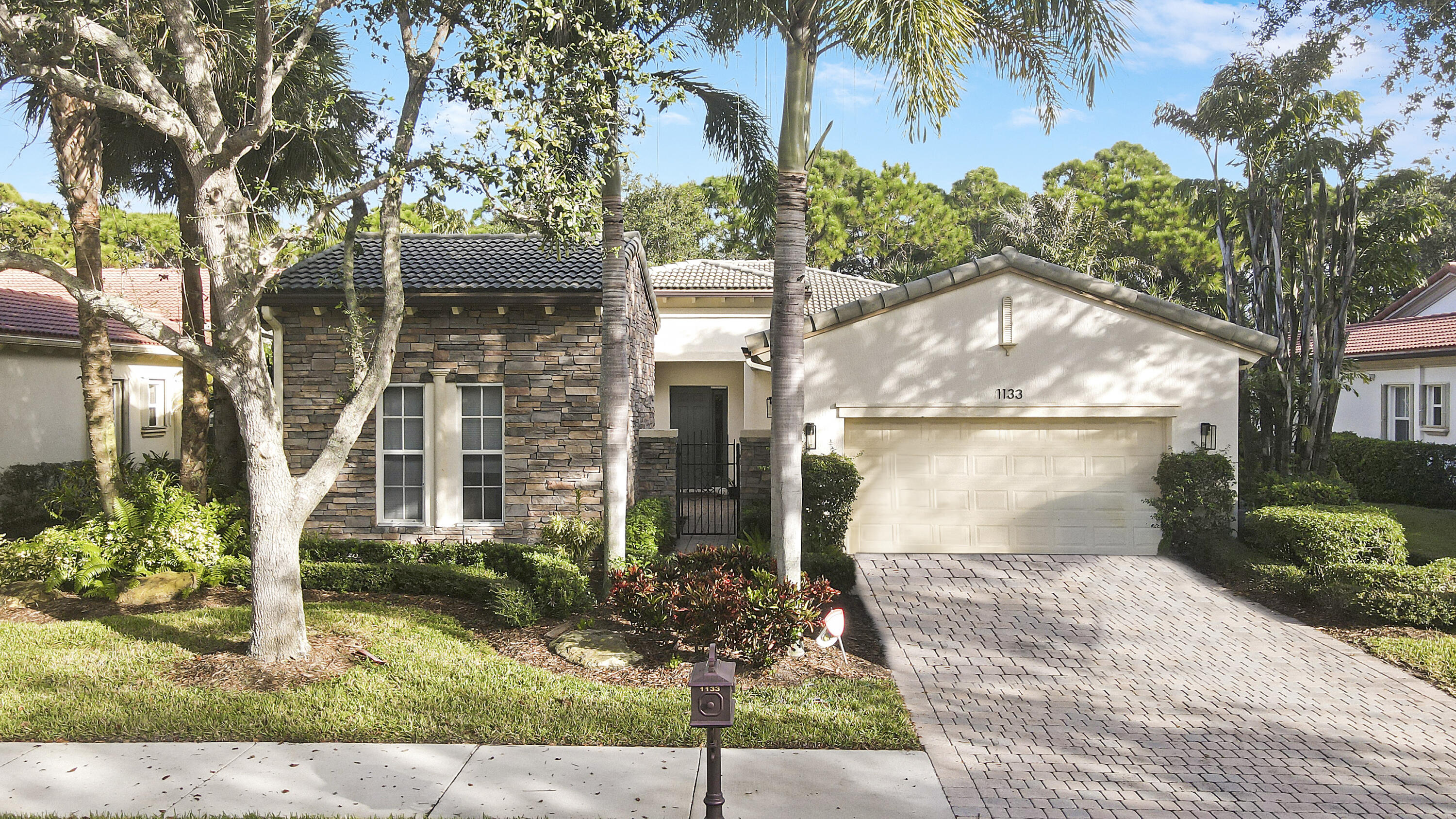 1133 Vintner Boulevard