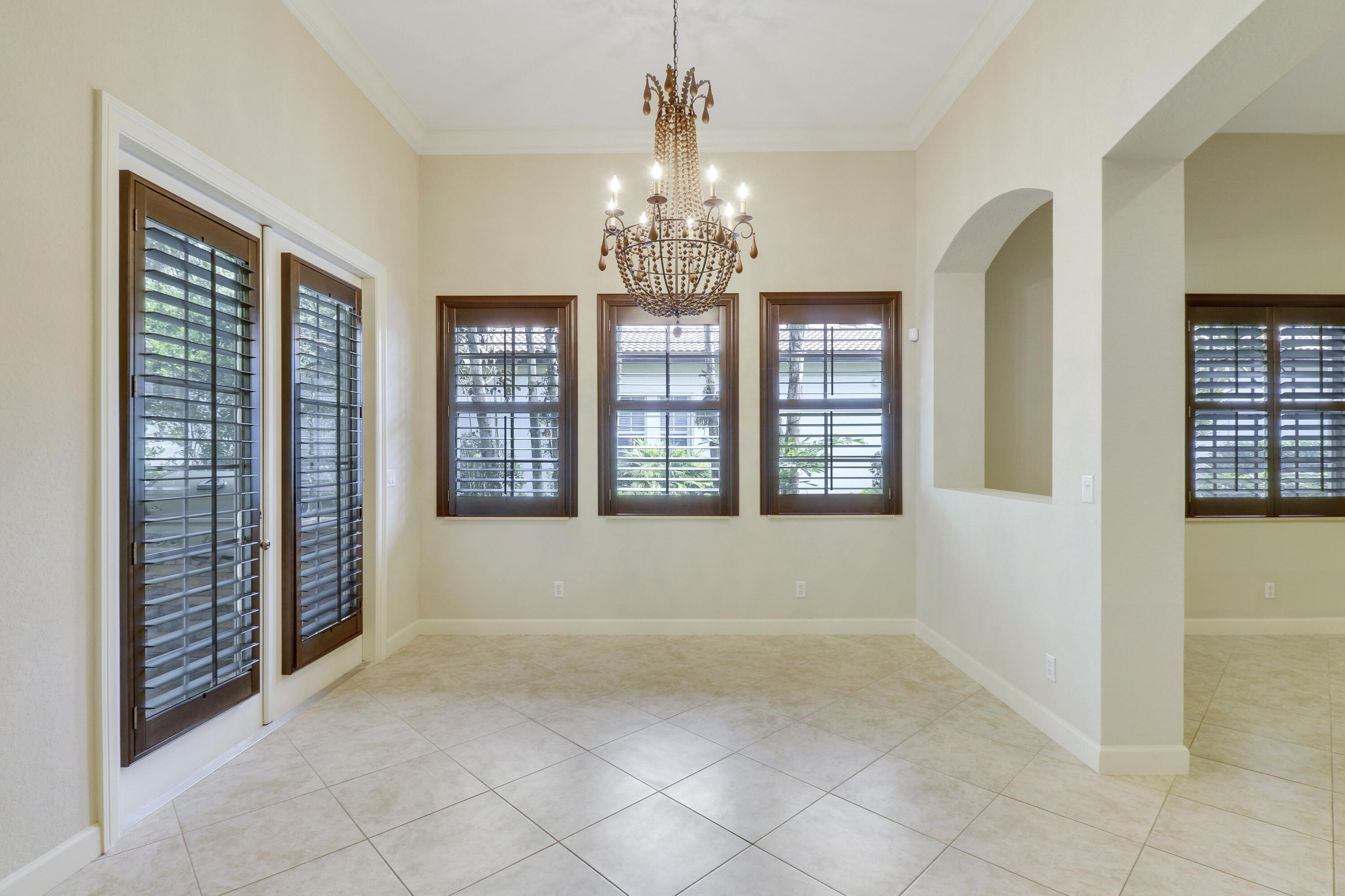 1133 Vintner Boulevard