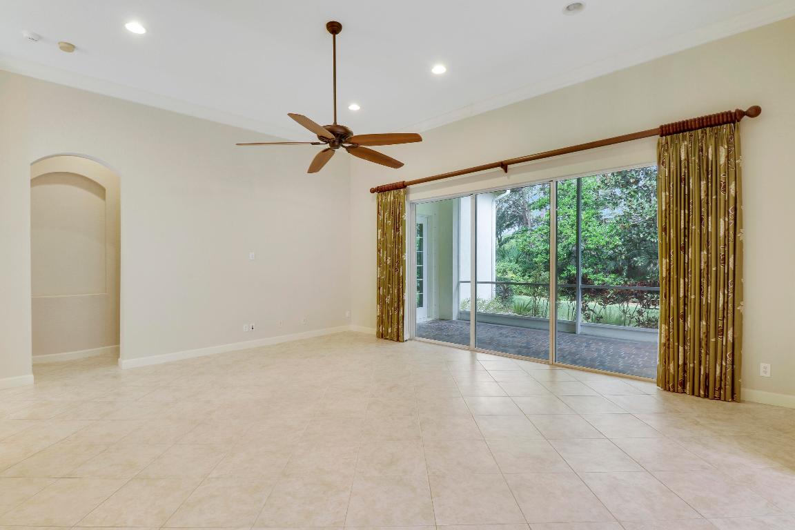 1133 Vintner Boulevard