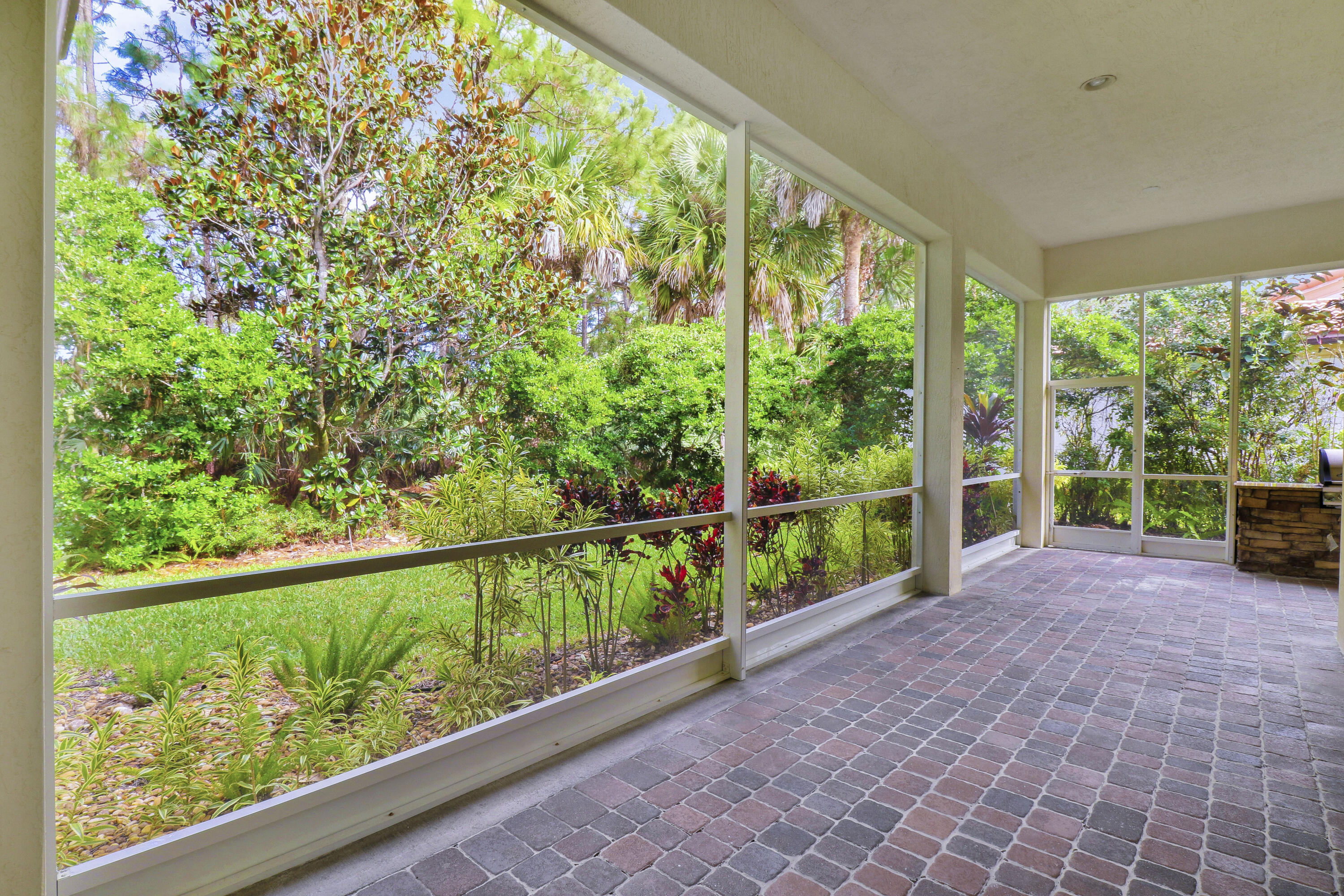 1133 Vintner Boulevard