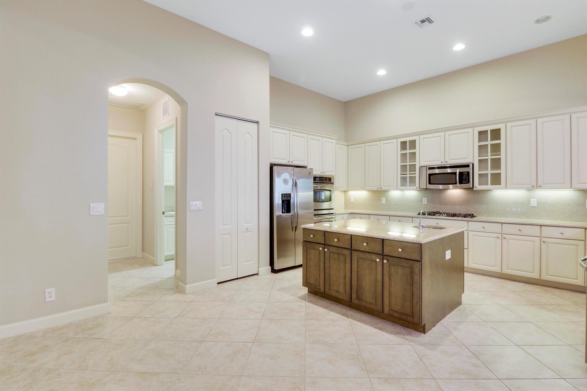 1133 Vintner Boulevard