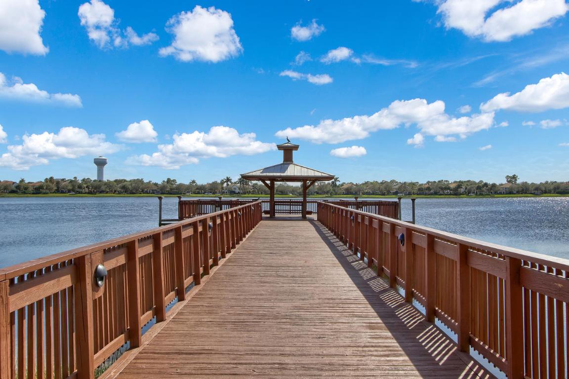 1133 Vintner Boulevard