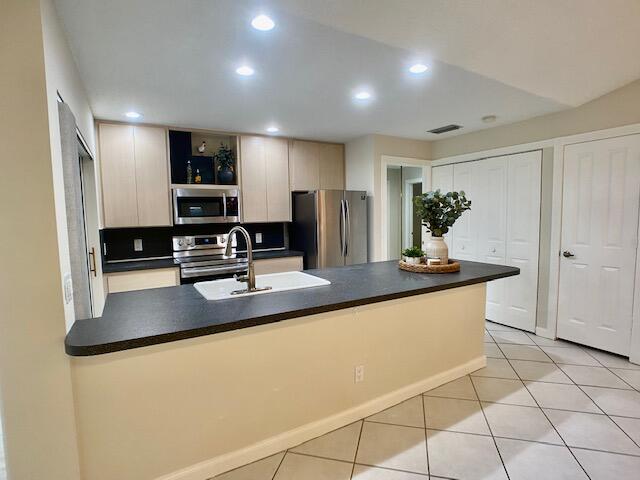 1602 Silverleaf Oak Court