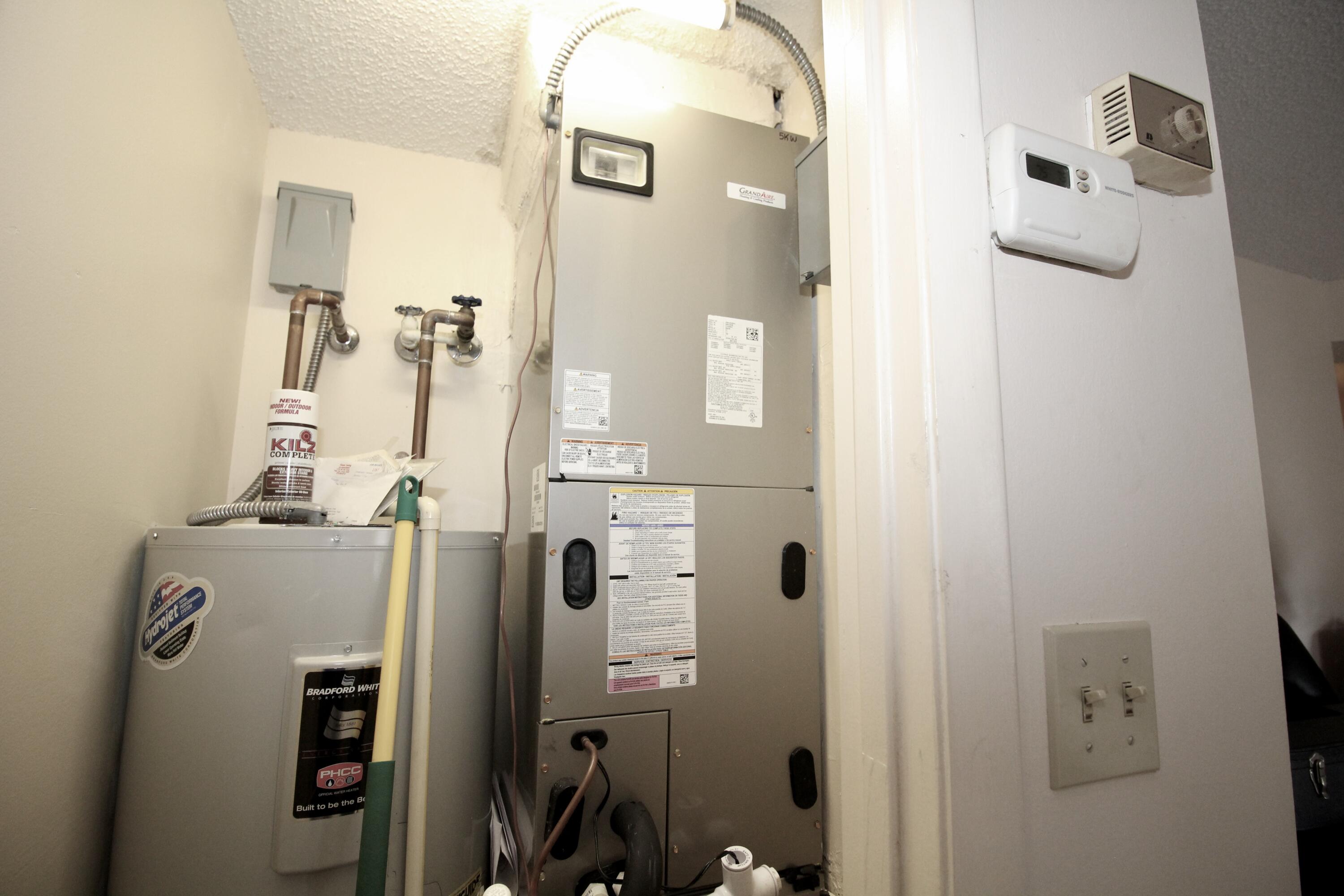 6531 SE Federal Highway K-105