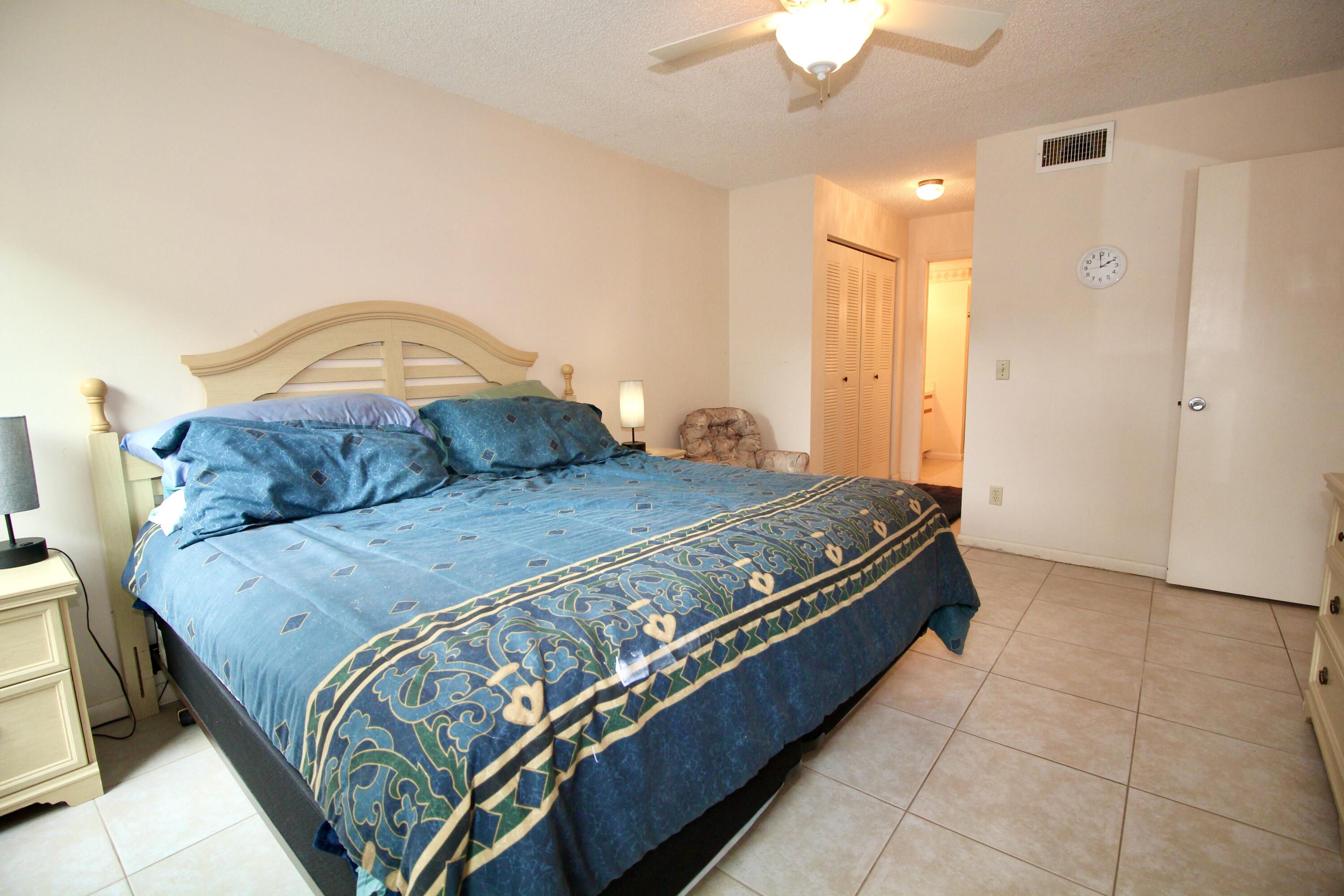 6531 SE Federal Highway K-105