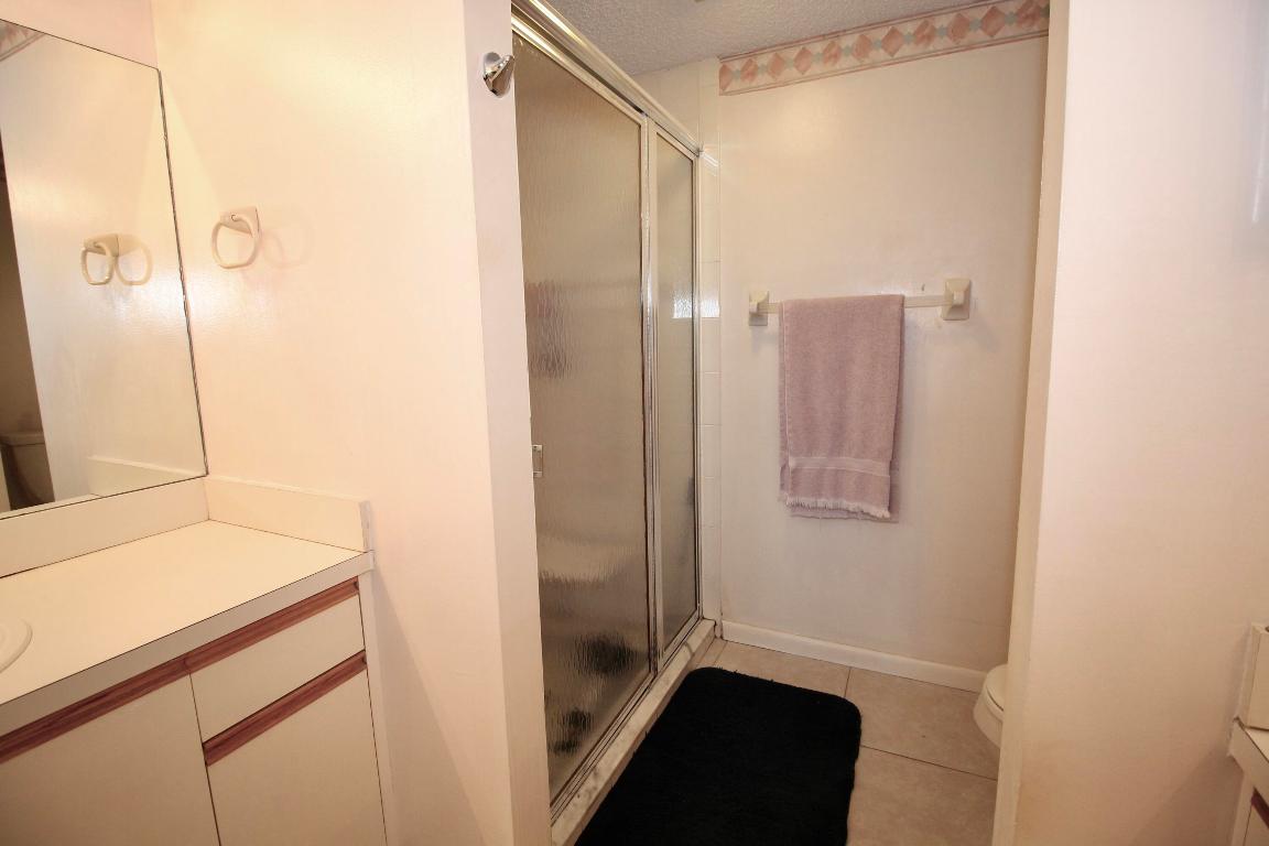 6531 SE Federal Highway K-105