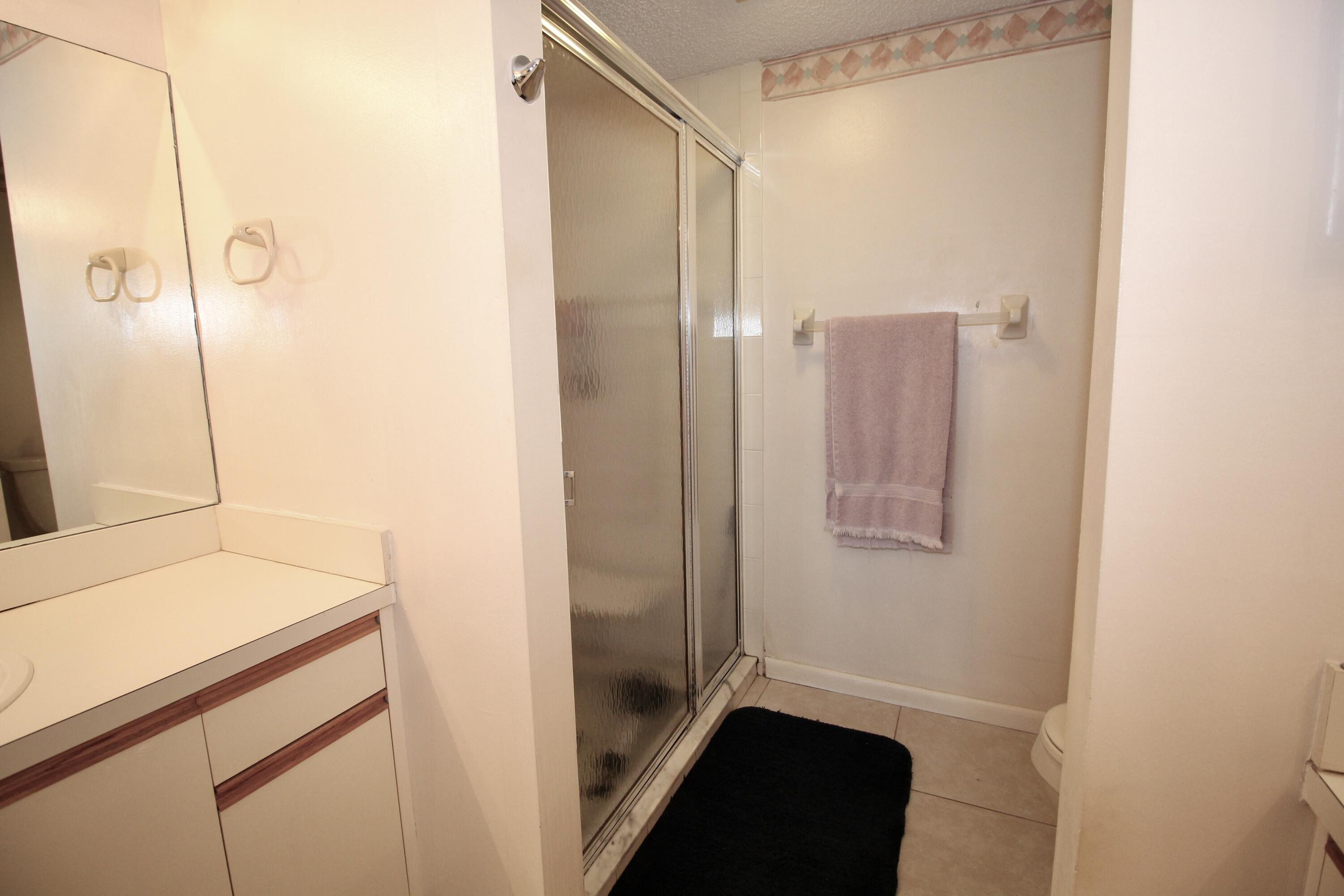 6531 SE Federal Highway K-105