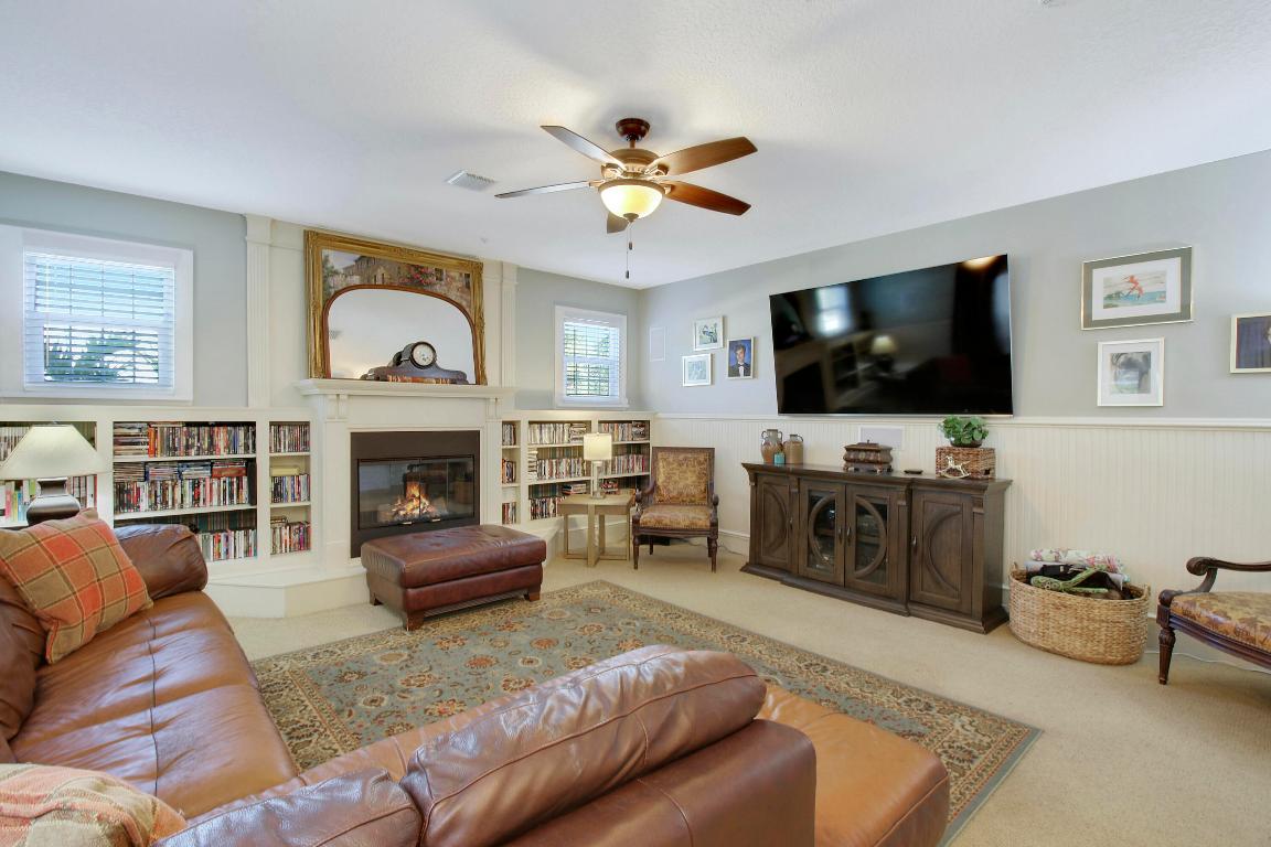 19638 Red Maple Lane