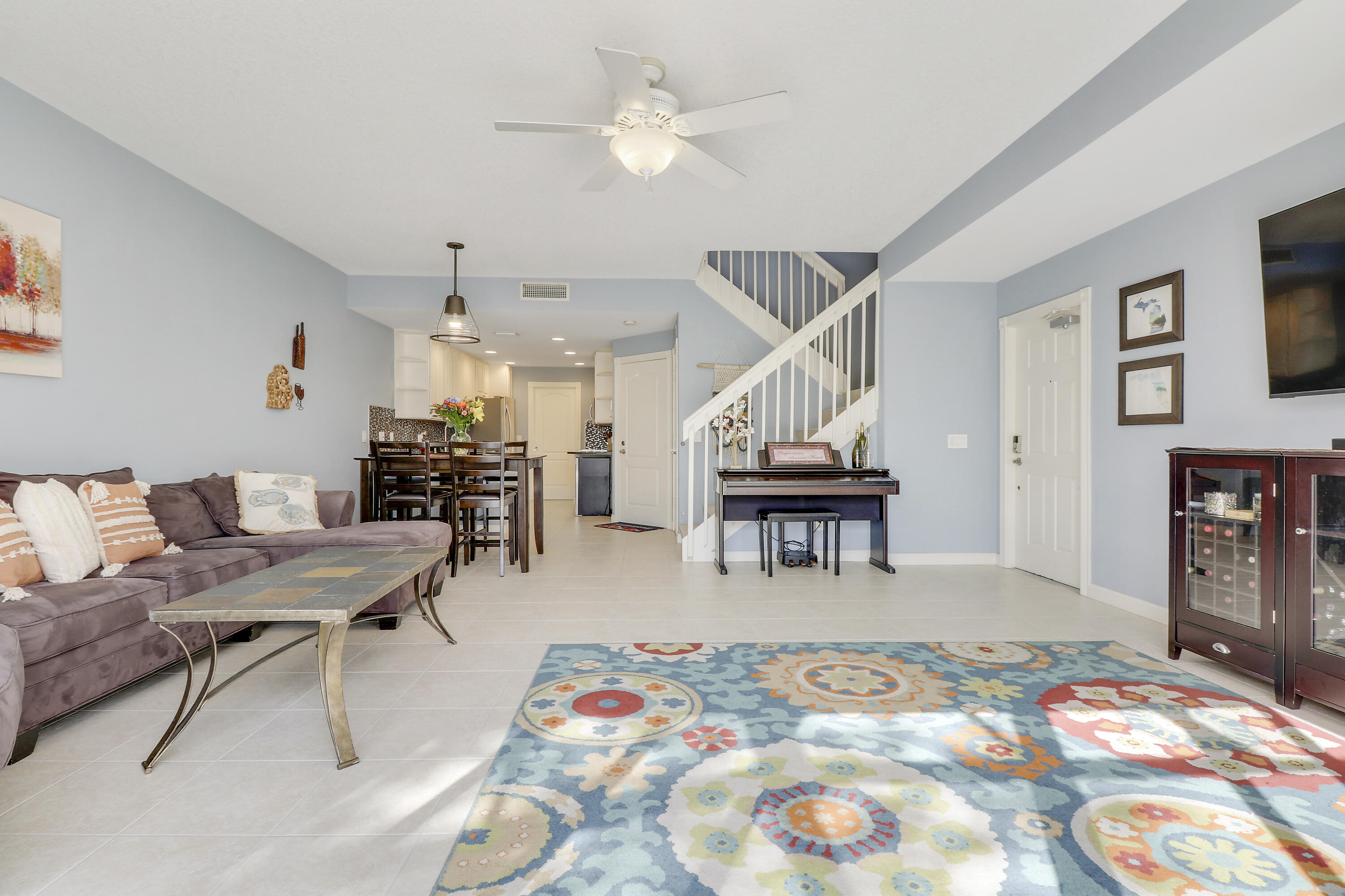 142 Santa Barbara Way