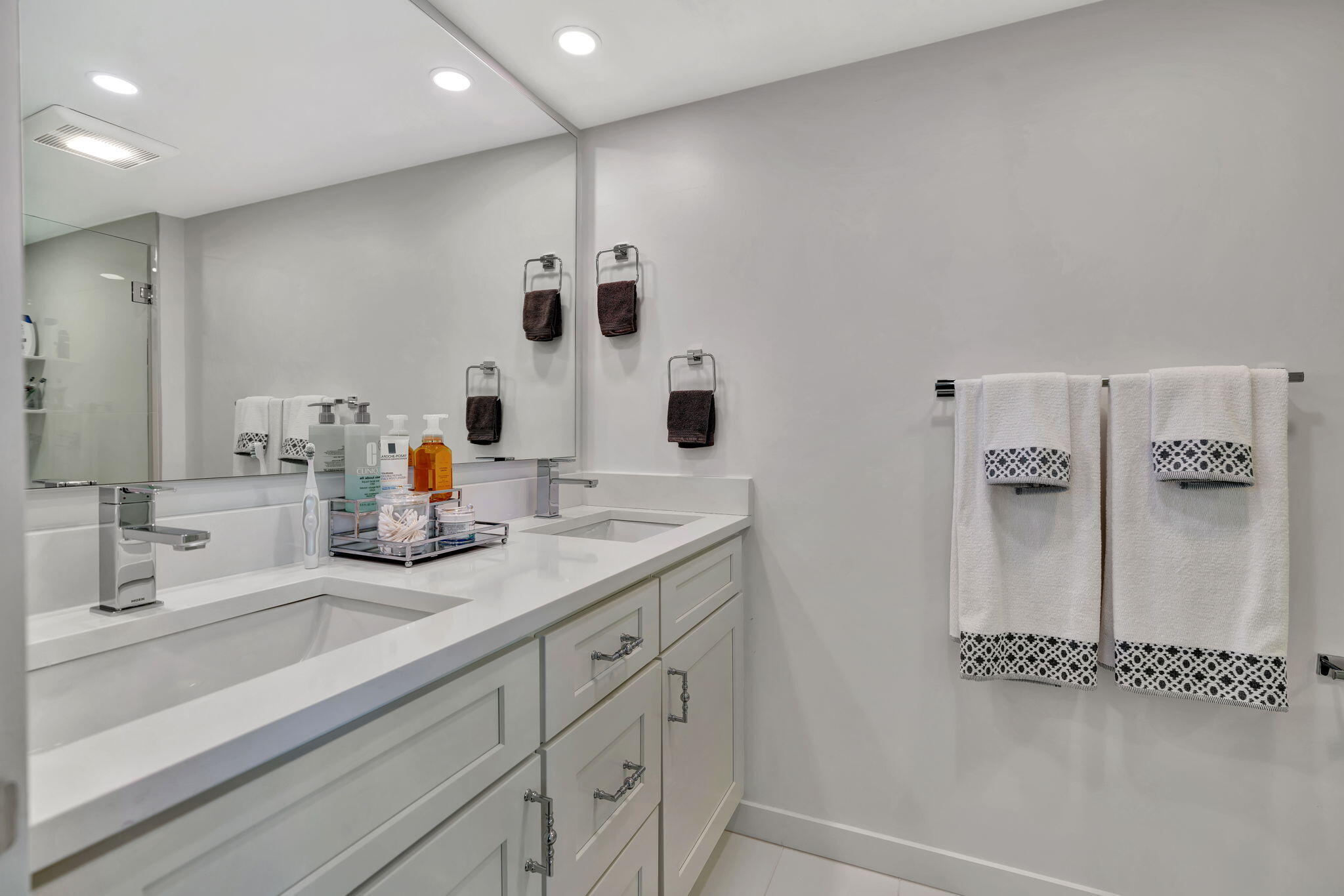 1208 Marine Way 803