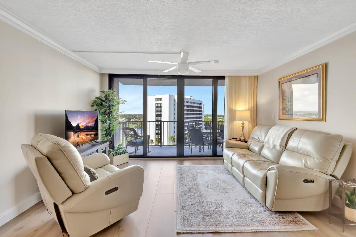 336 Golfview Road 914