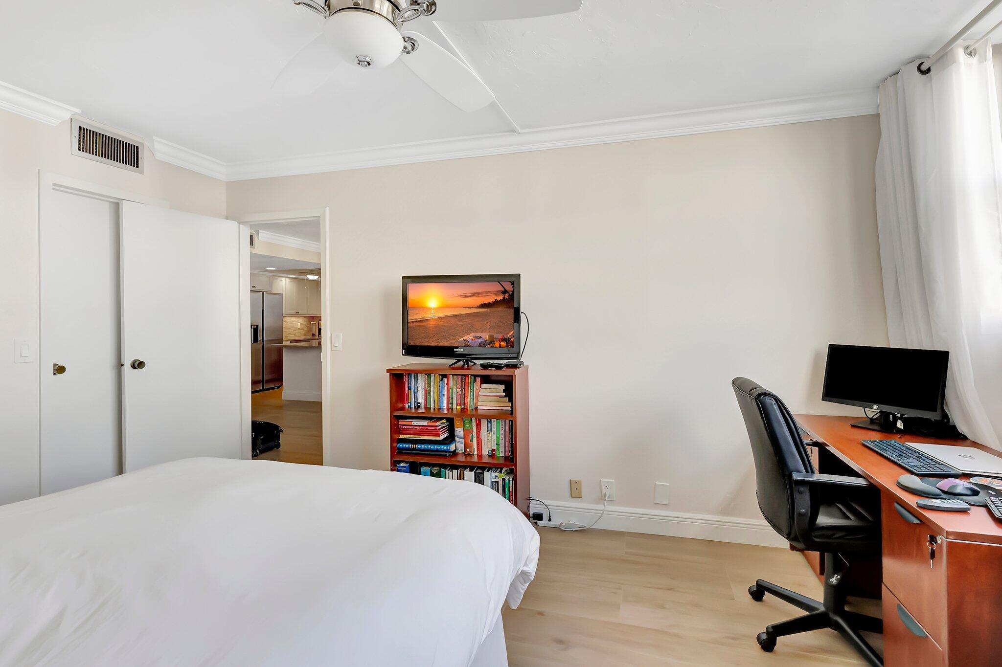 336 Golfview Road 914