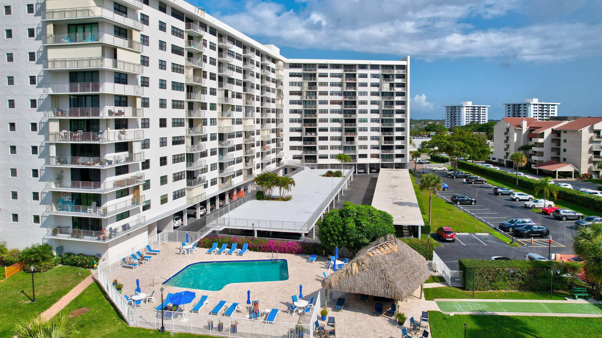 336 Golfview Road 914