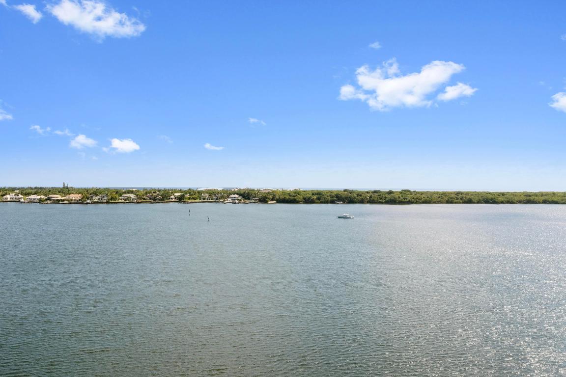 130 Lakeshore Drive 923