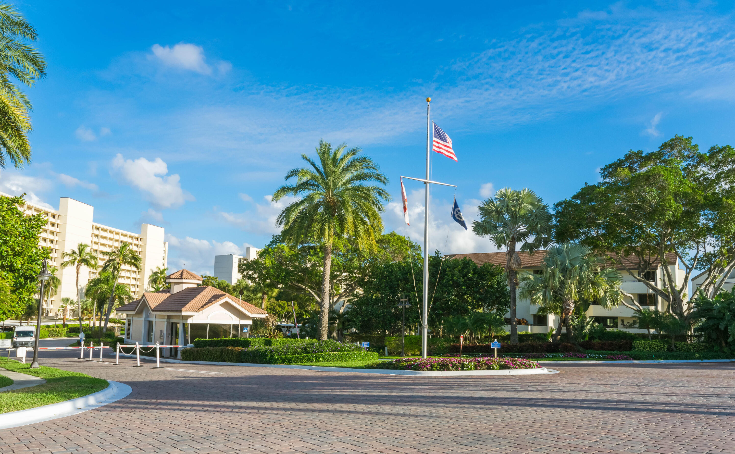 130 Lakeshore Drive 923
