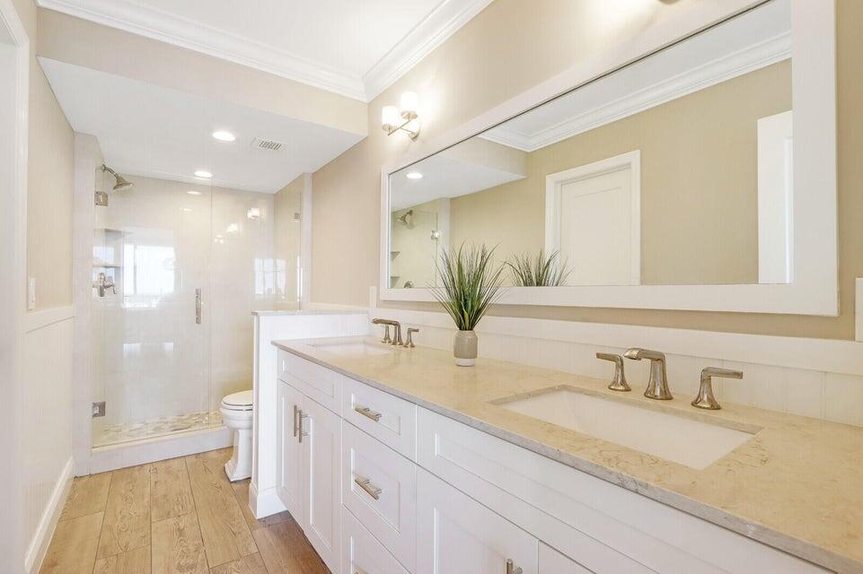 130 Lakeshore Drive 923