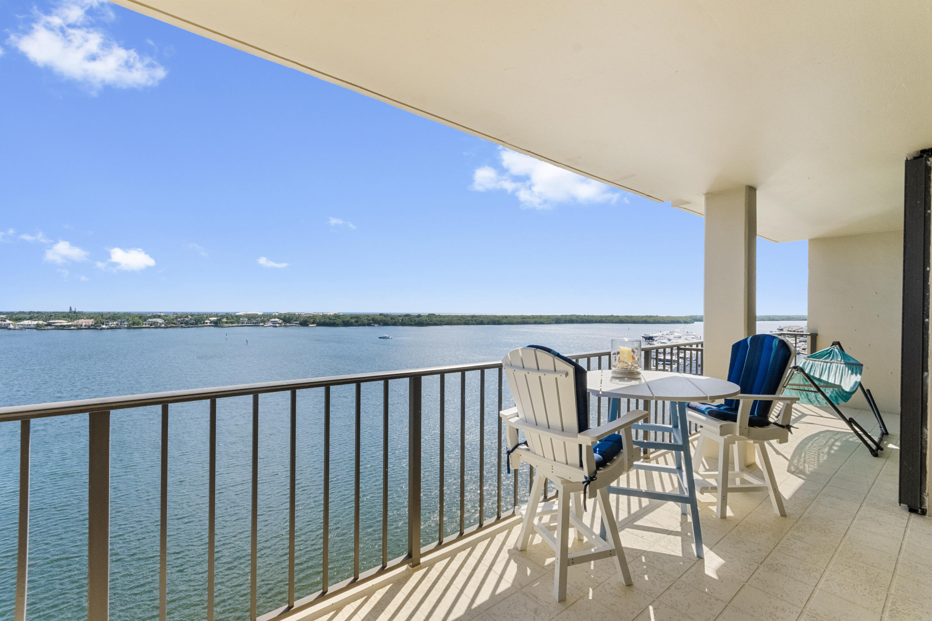 130 Lakeshore Drive 923