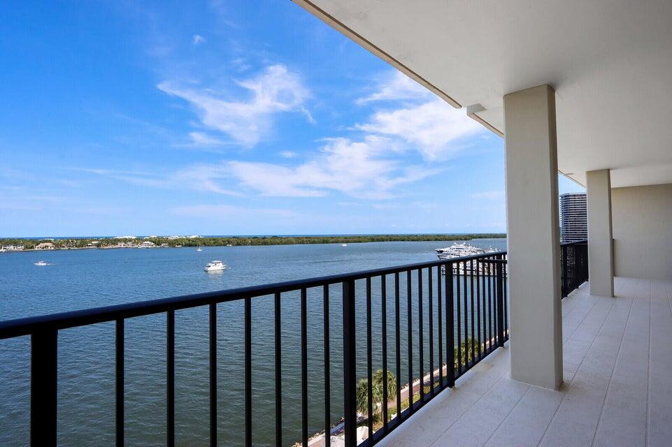 130 Lakeshore Drive 923