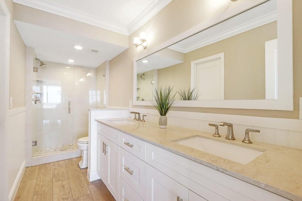 130 Lakeshore Drive 923