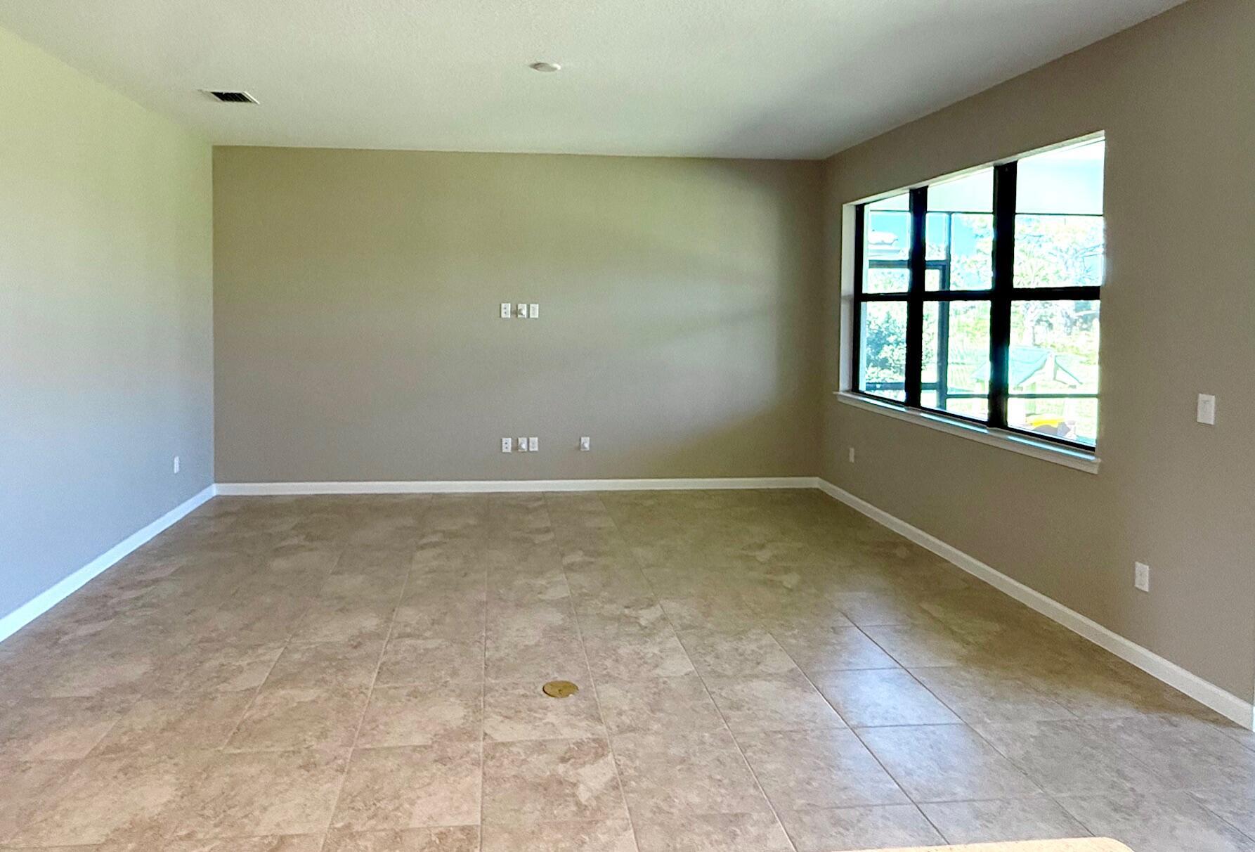 409 SE Filoli Drive Cedar 124