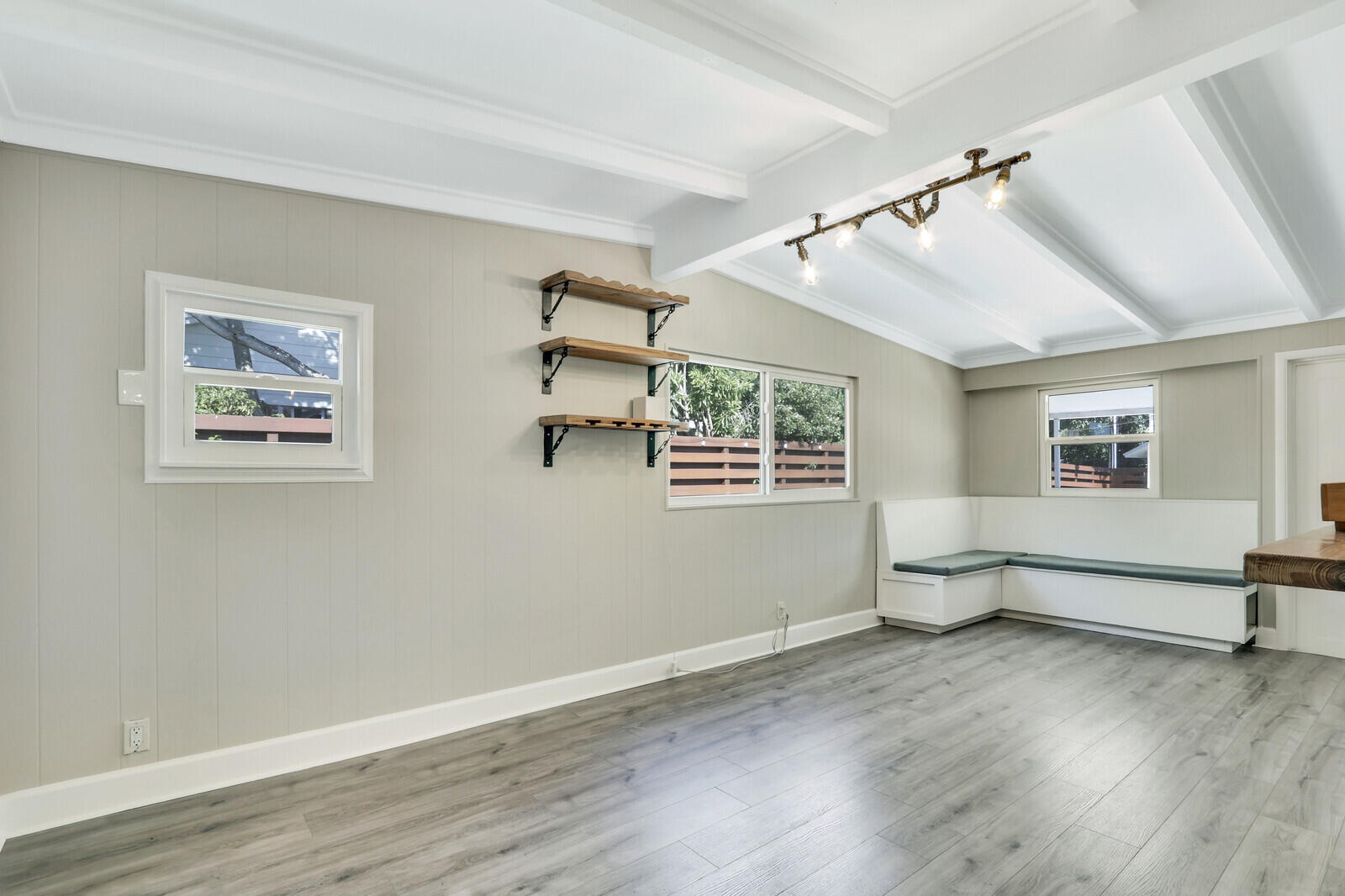 825 Northern Drive