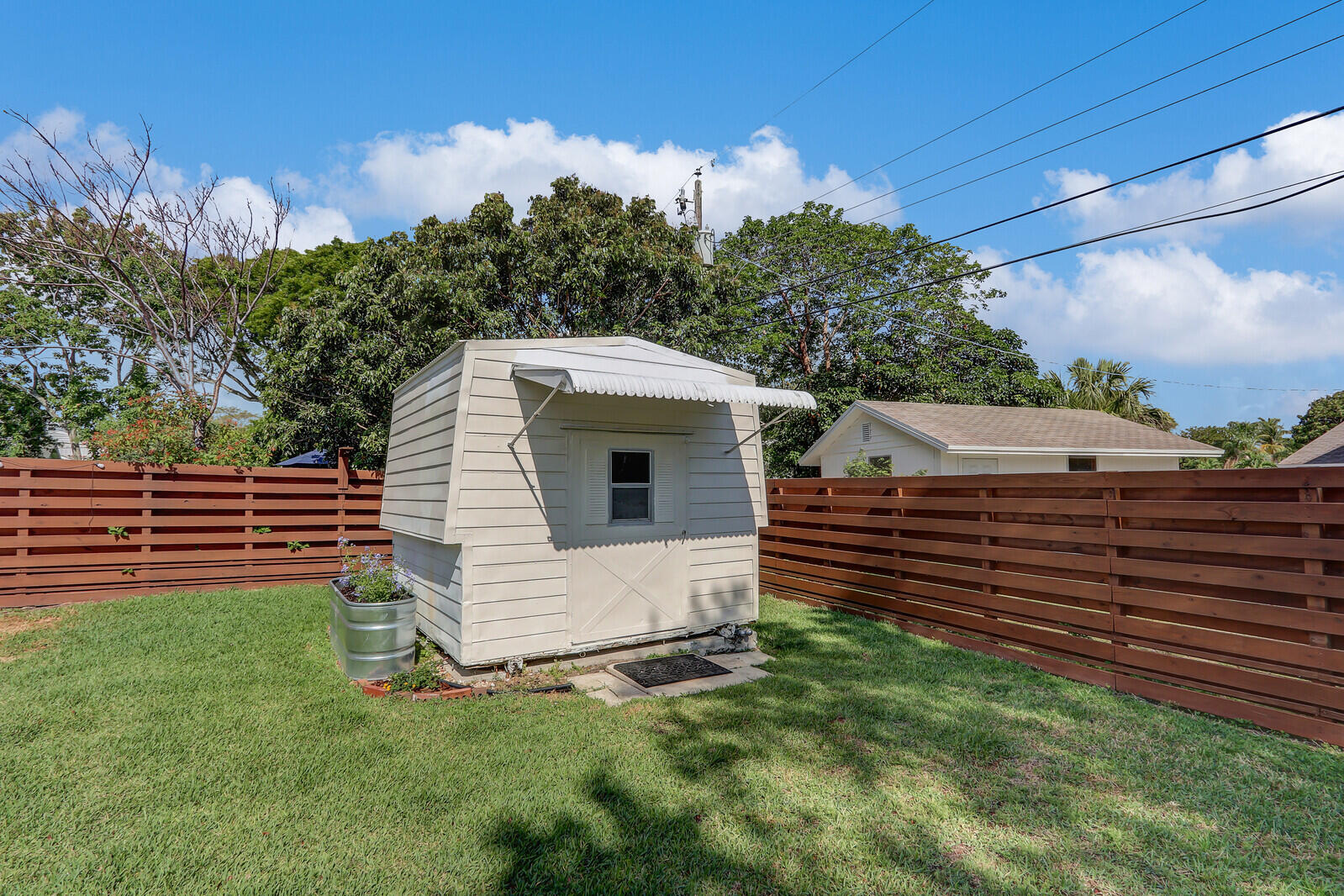 825 Northern Drive