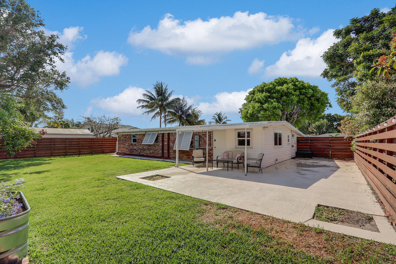 825 Northern Drive