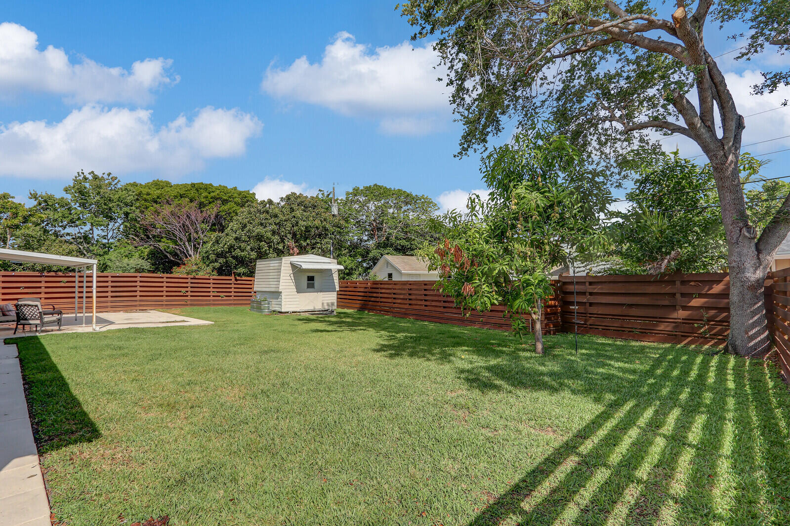 825 Northern Drive