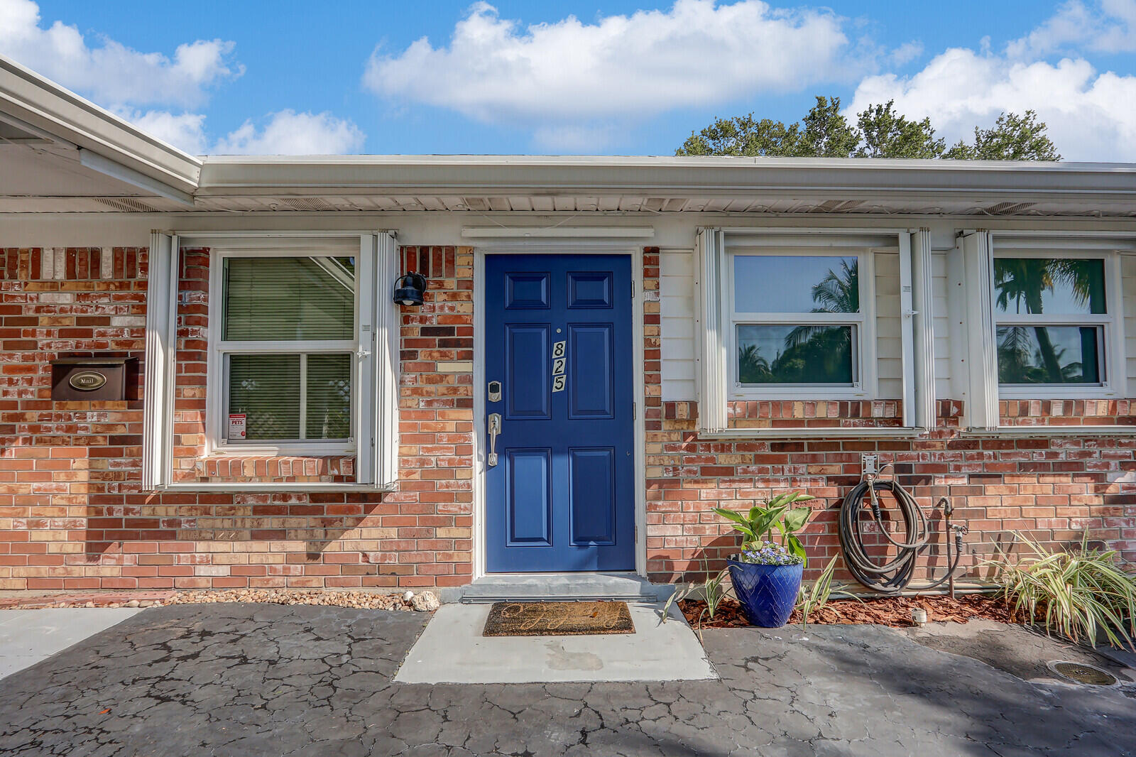 825 Northern Drive