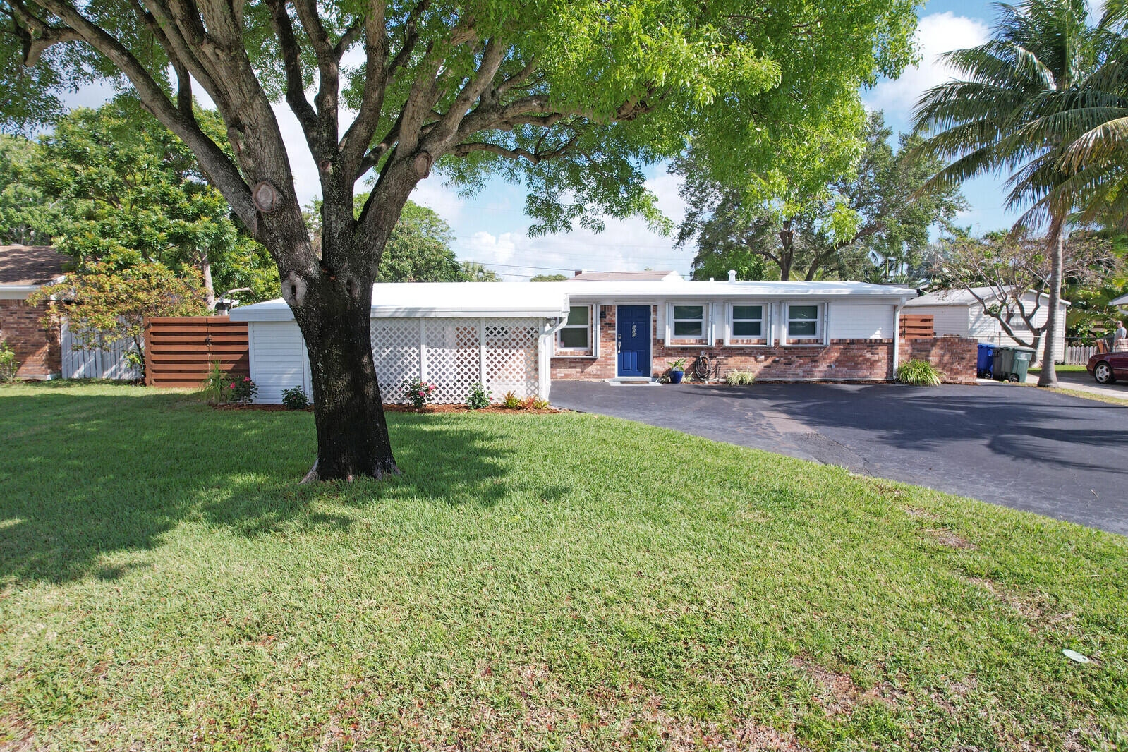 825 Northern Drive