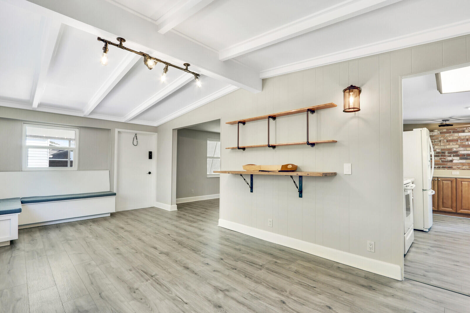 825 Northern Drive