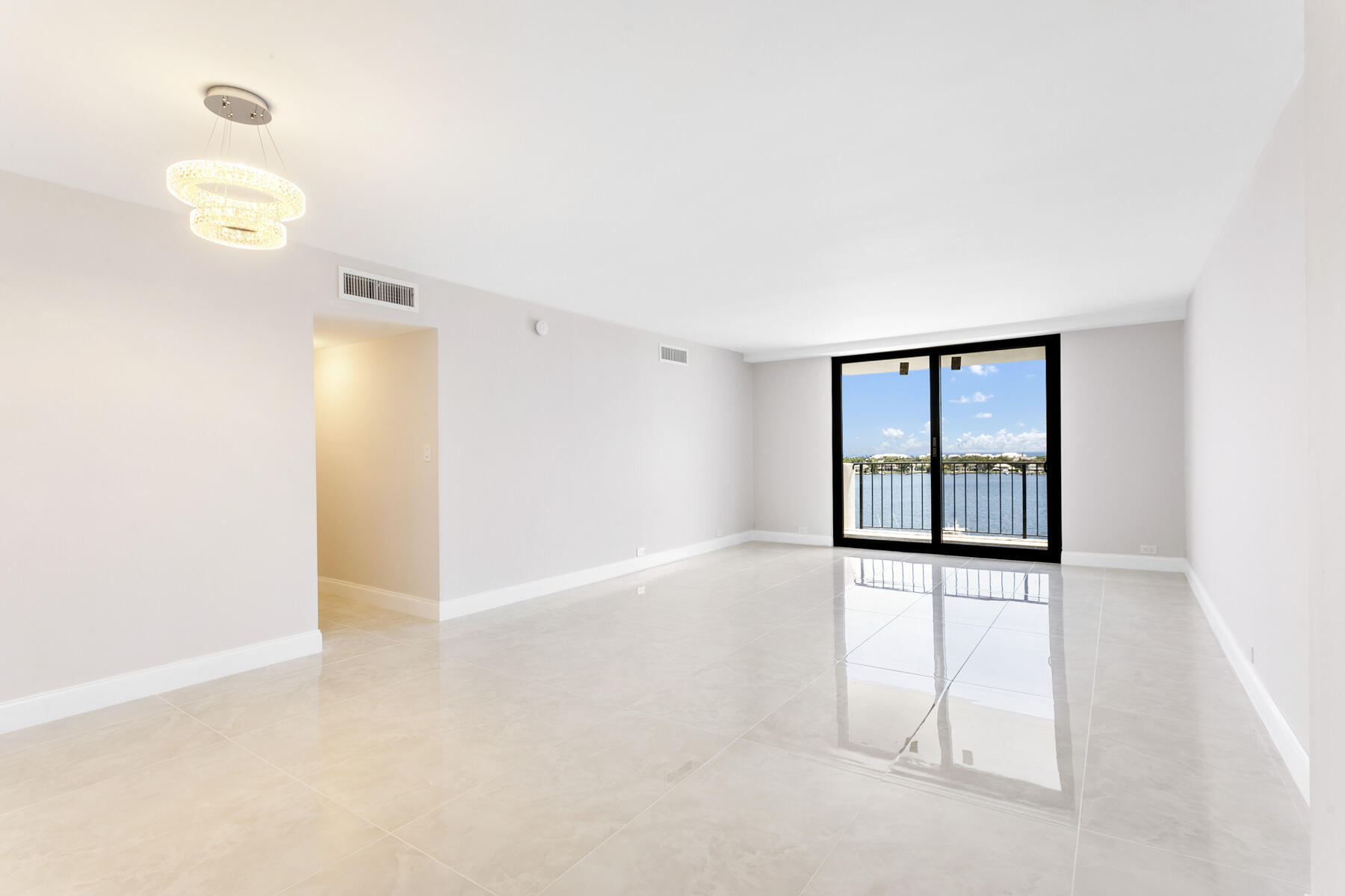 1200 Marine Way 802