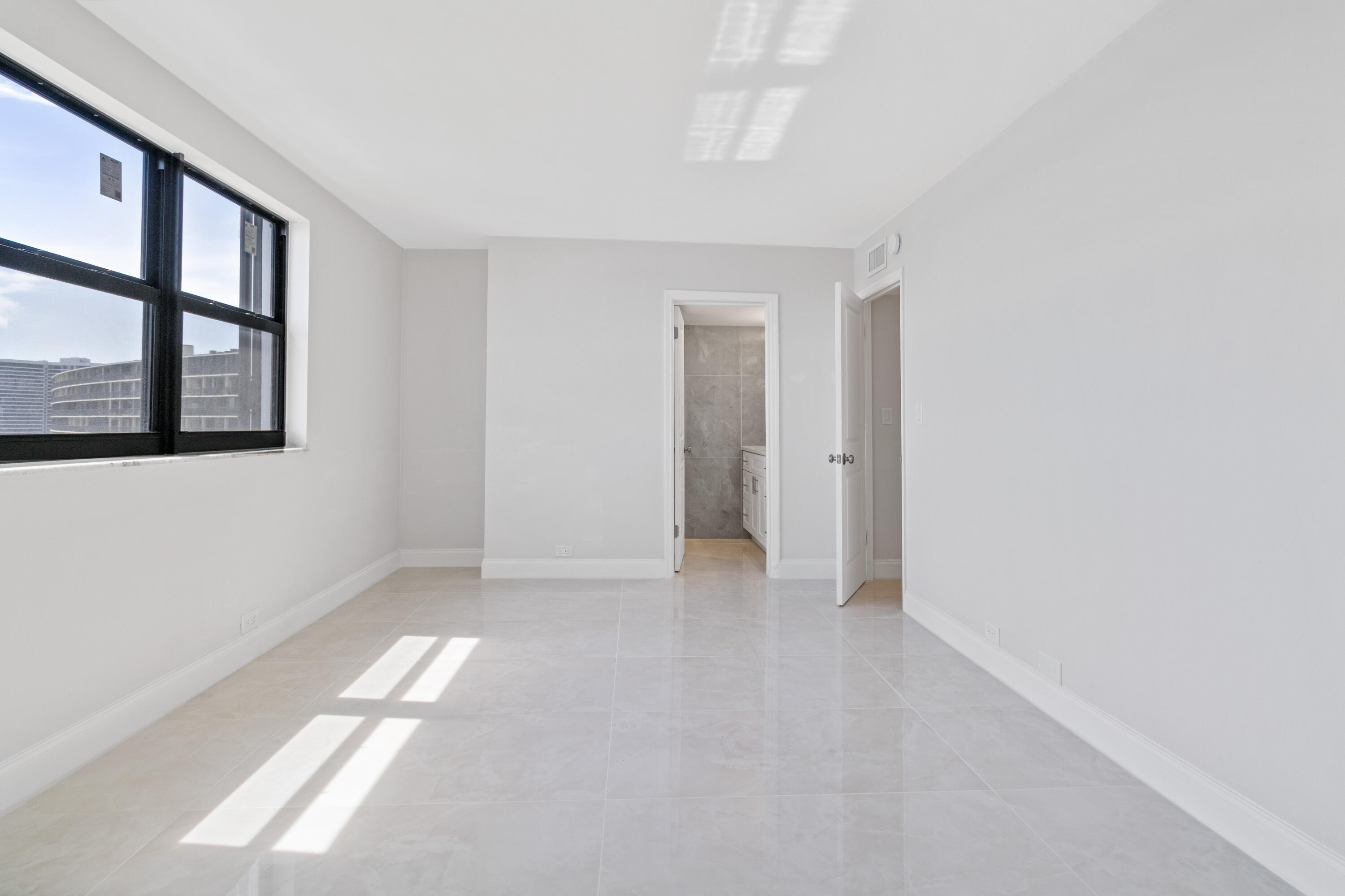 1200 Marine Way 802