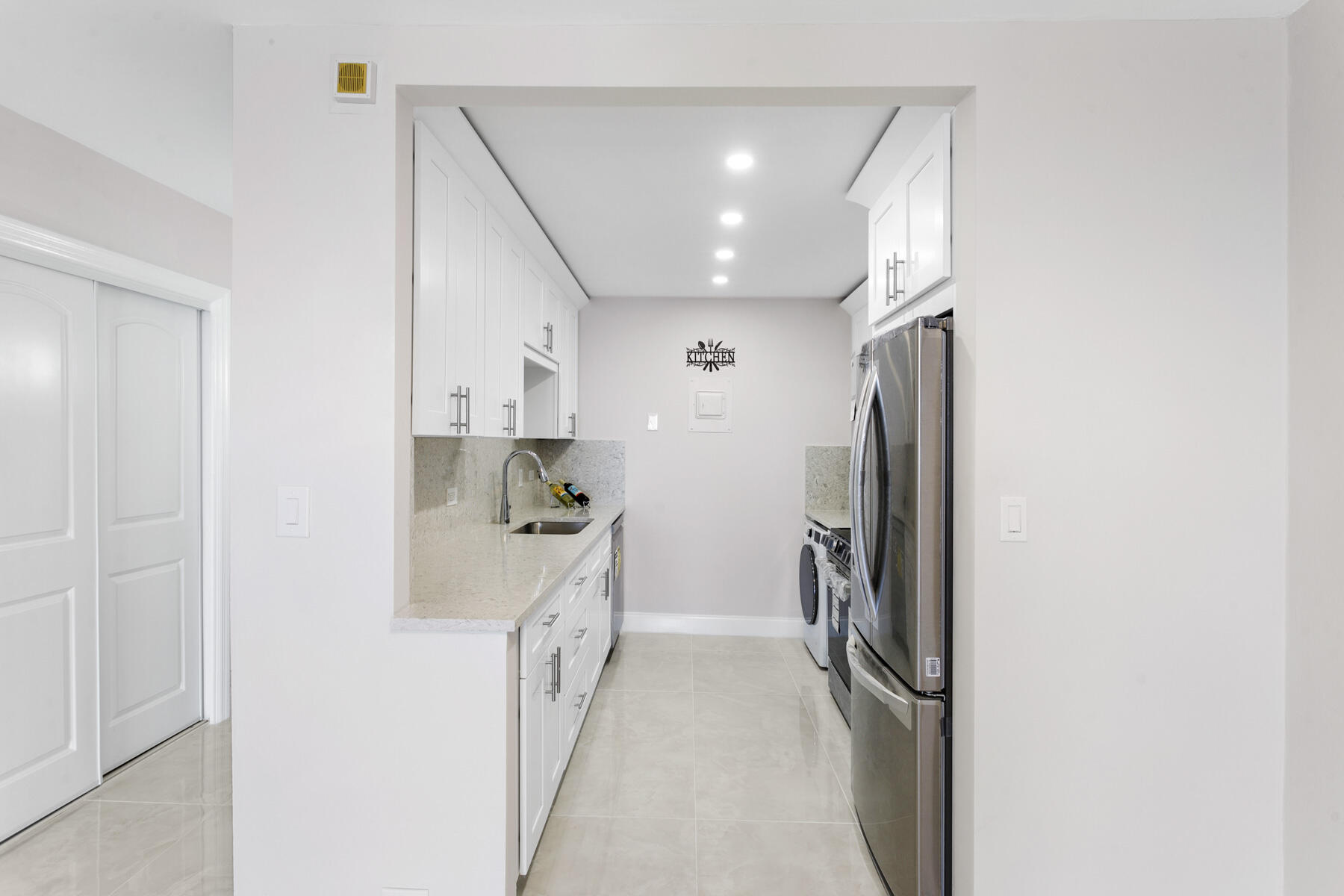 1200 Marine Way 802